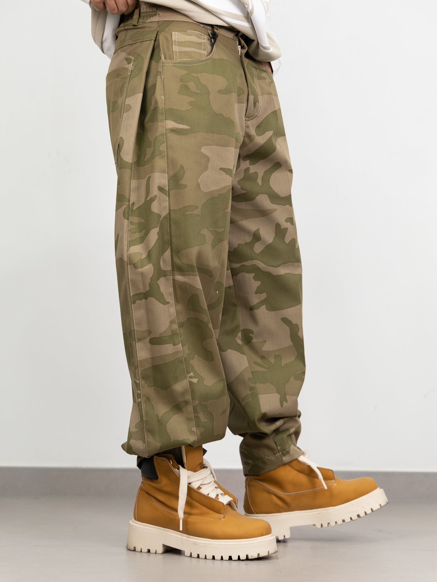 Pantalone mimetico