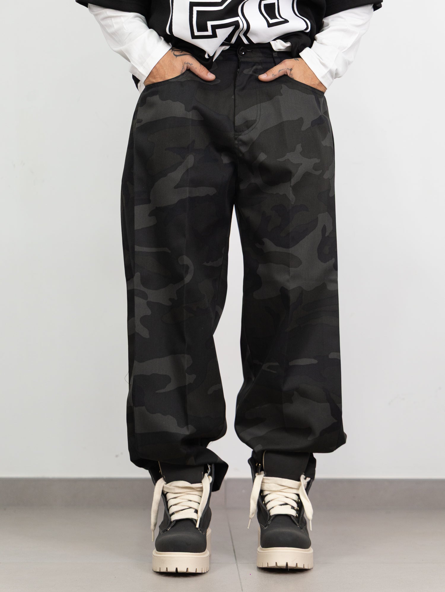 Pantalone mimetico