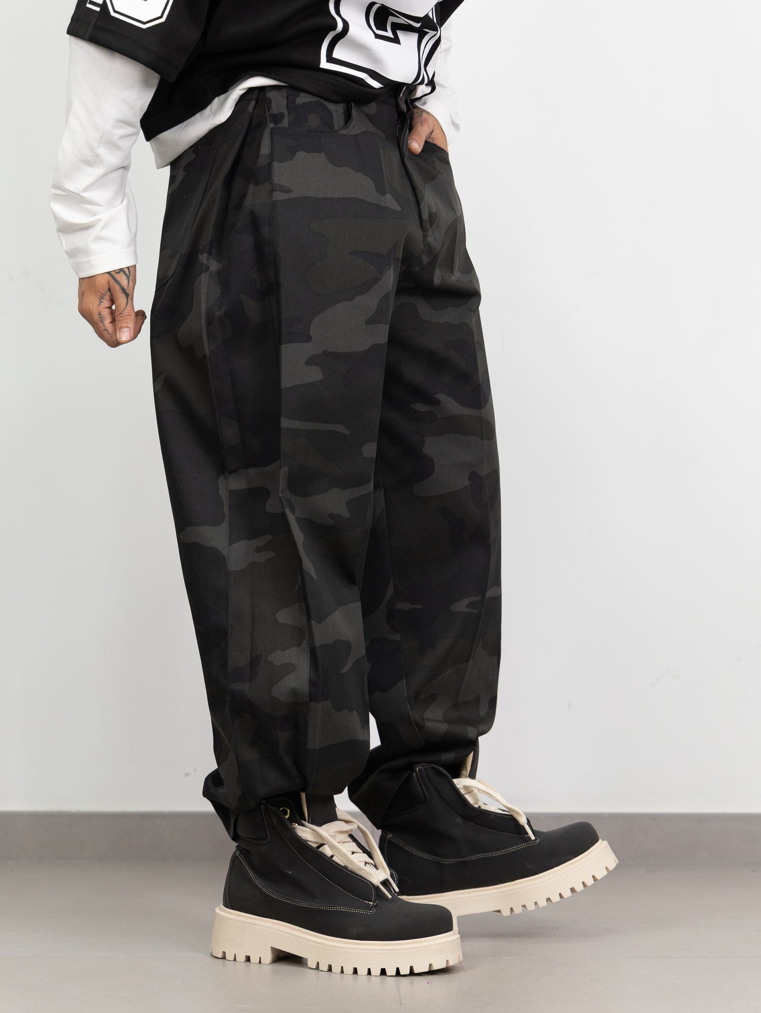 Pantalone mimetico