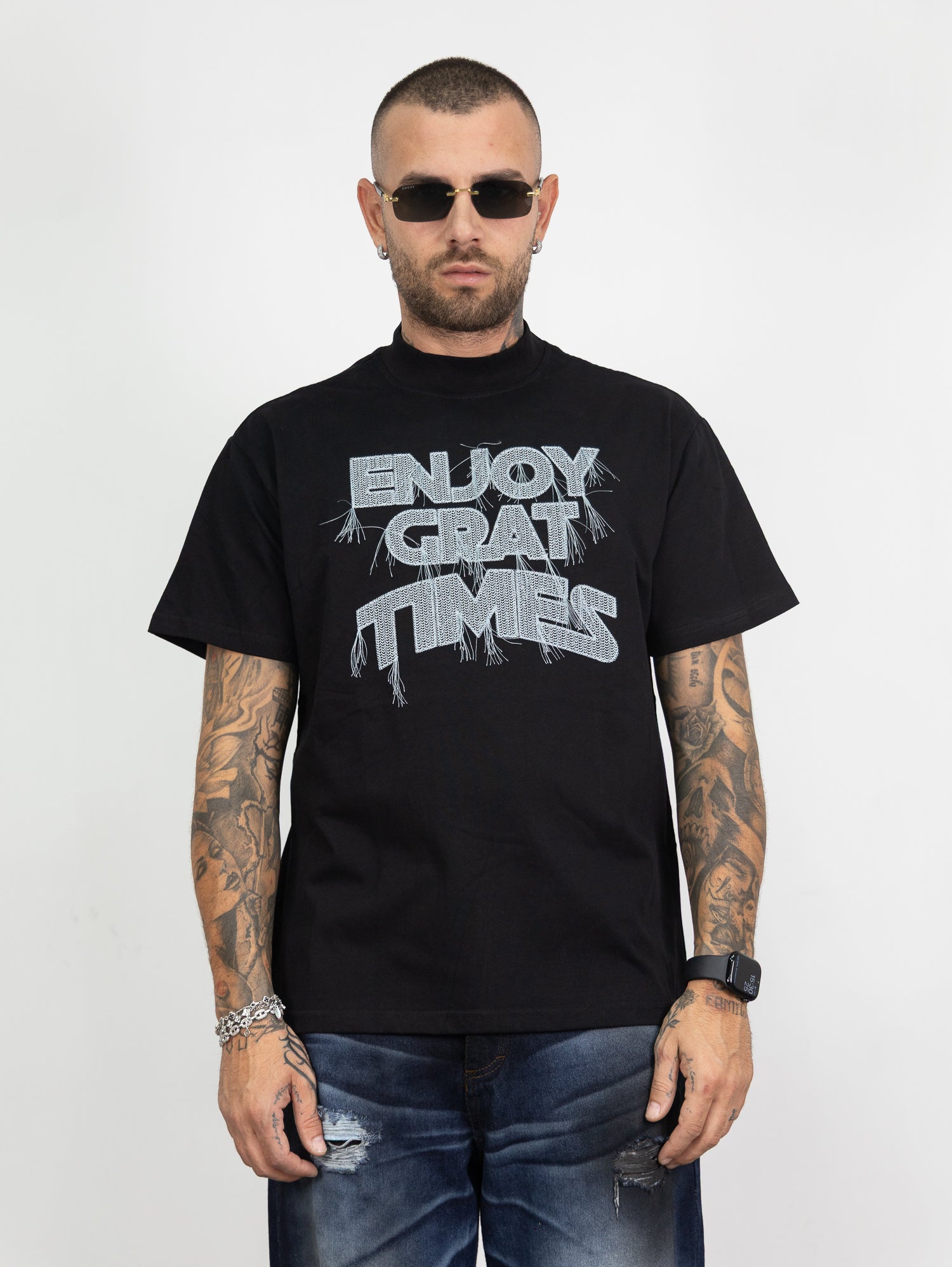 T-shirt enjoy