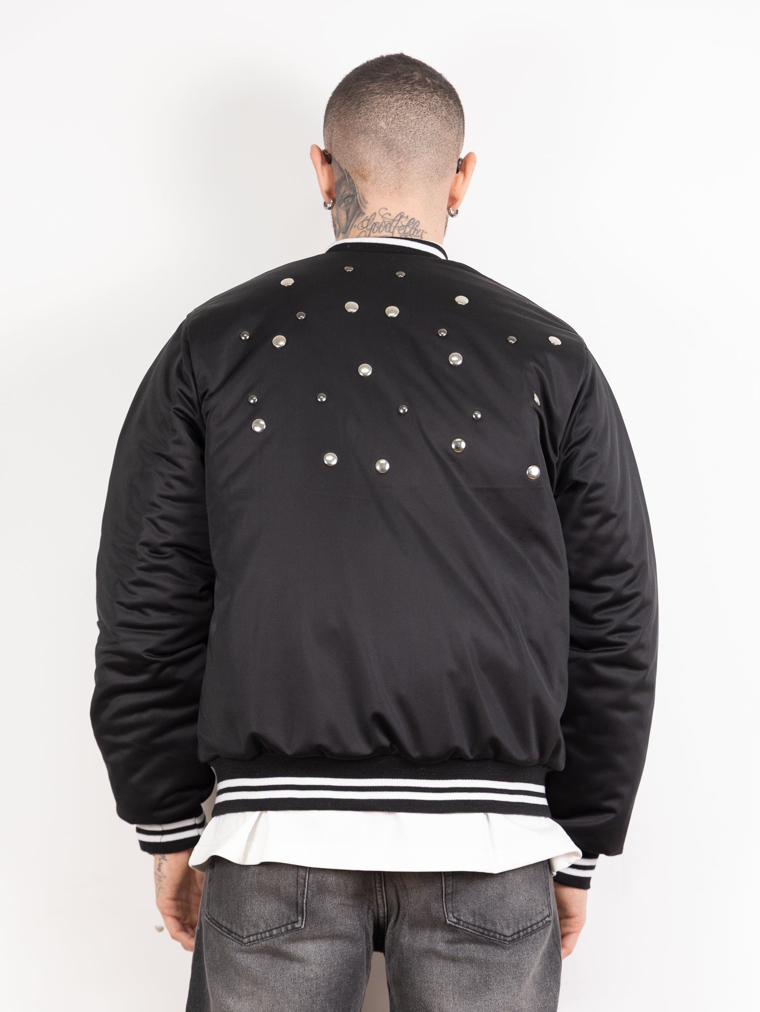 Bomber borchie