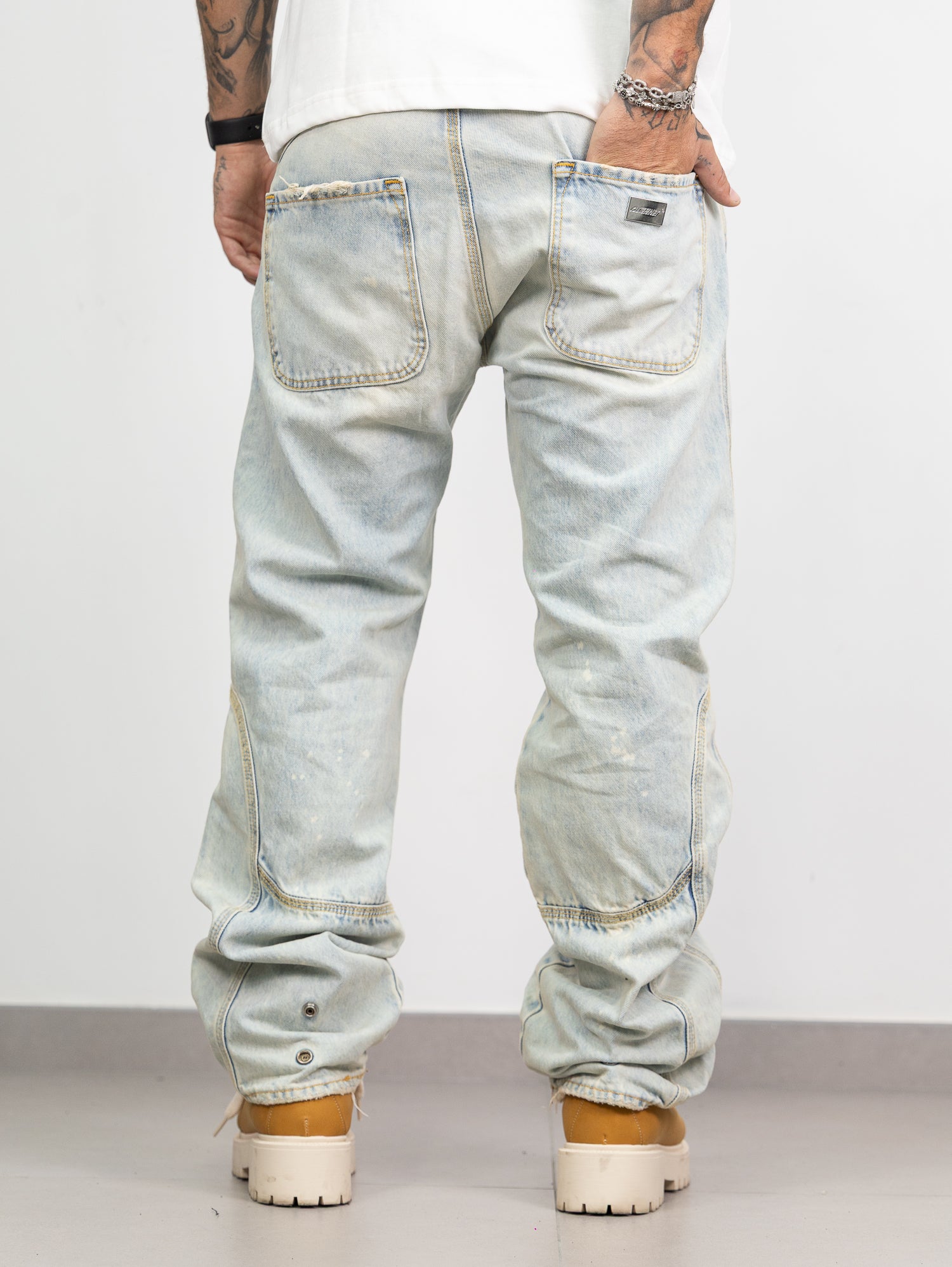 Flare save botton 902