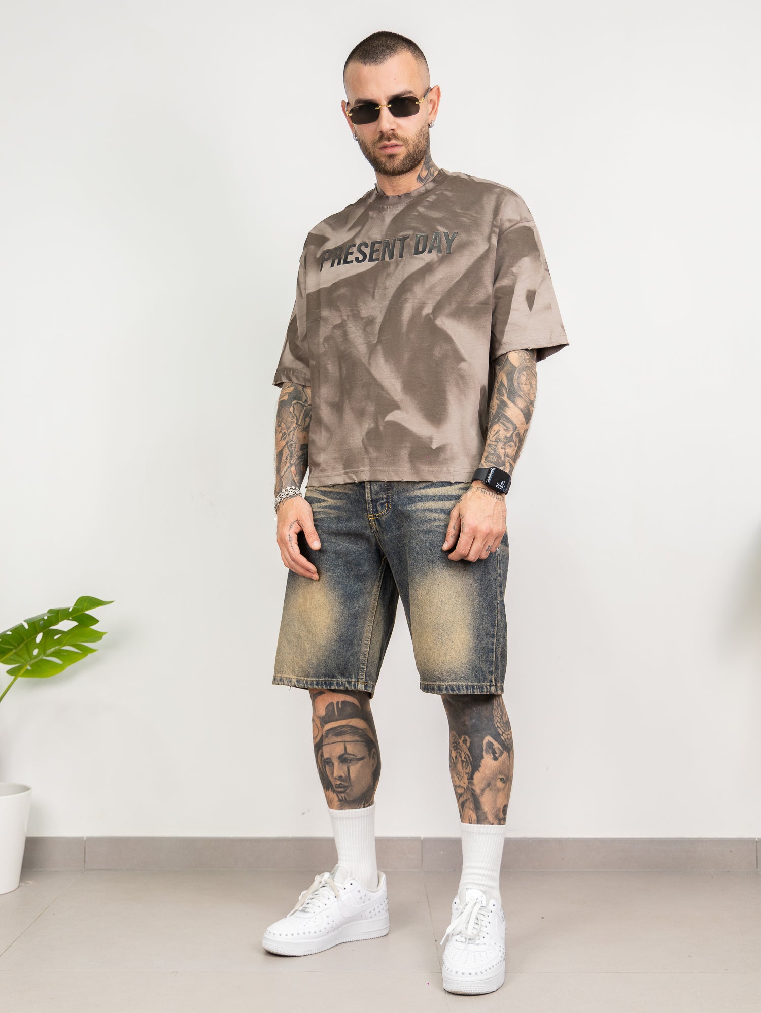 T-shirt present brik