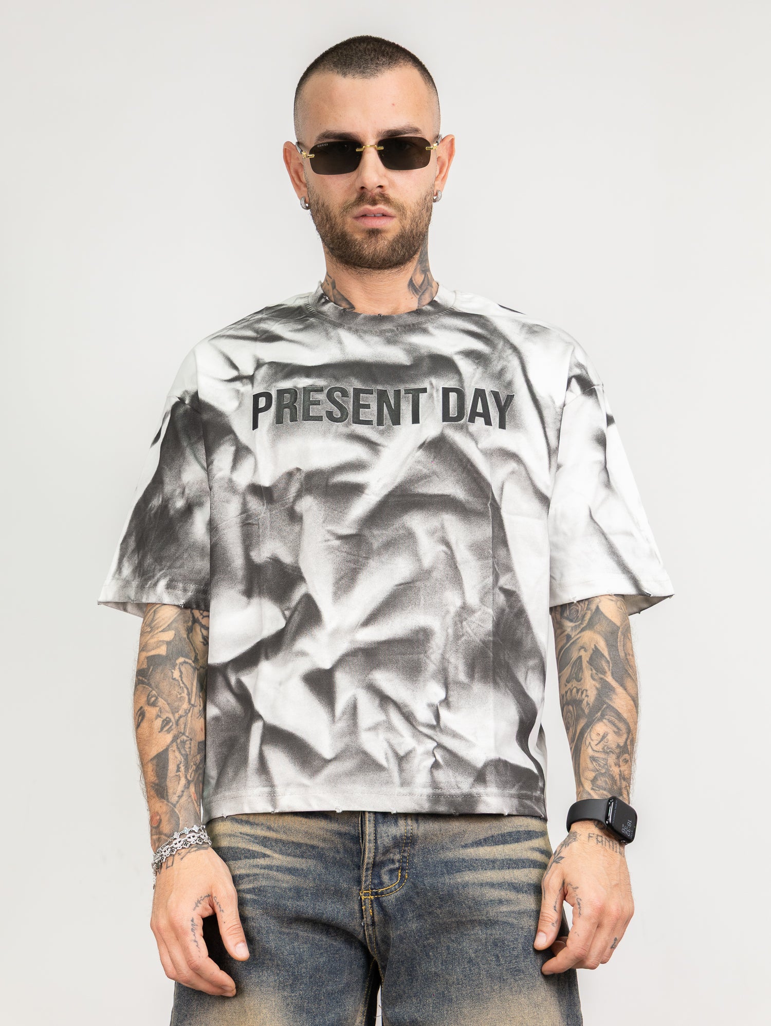 T-shirt present brik