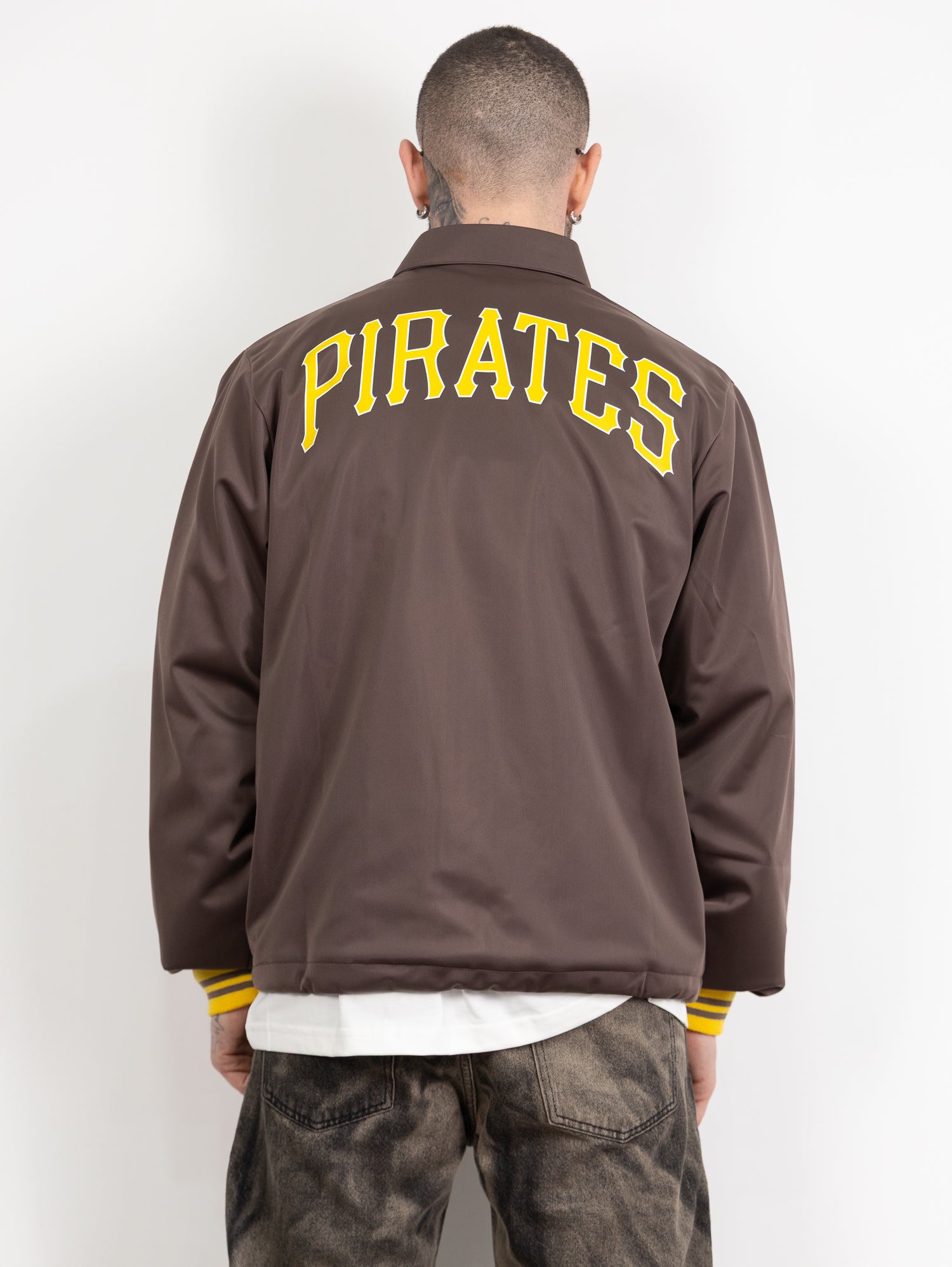 Jacket pirates
