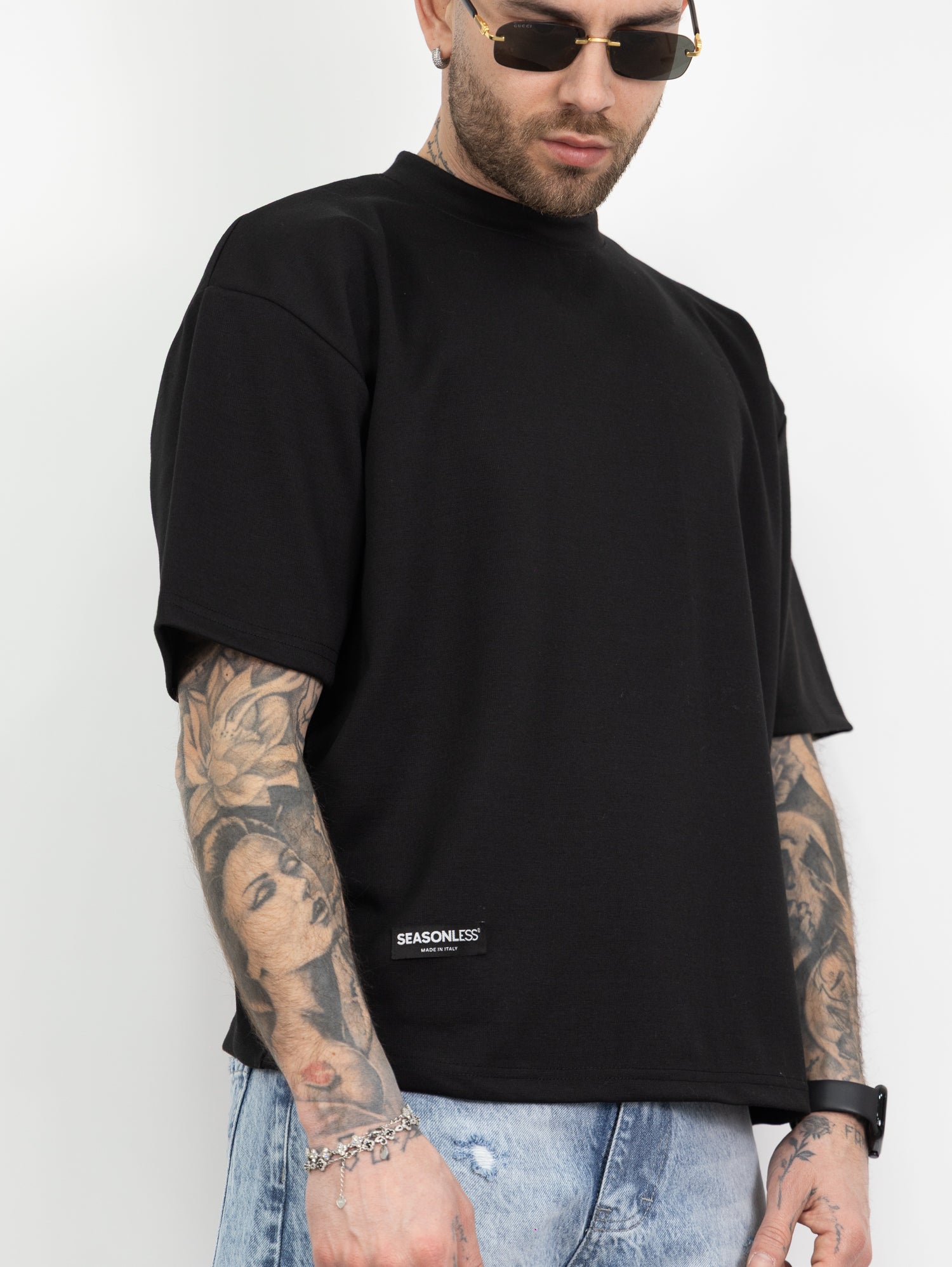T-shirt empty