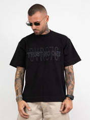 T-shirt trust no one