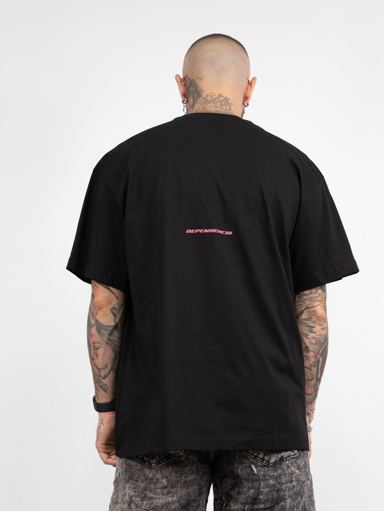 T-shirt face dependencia