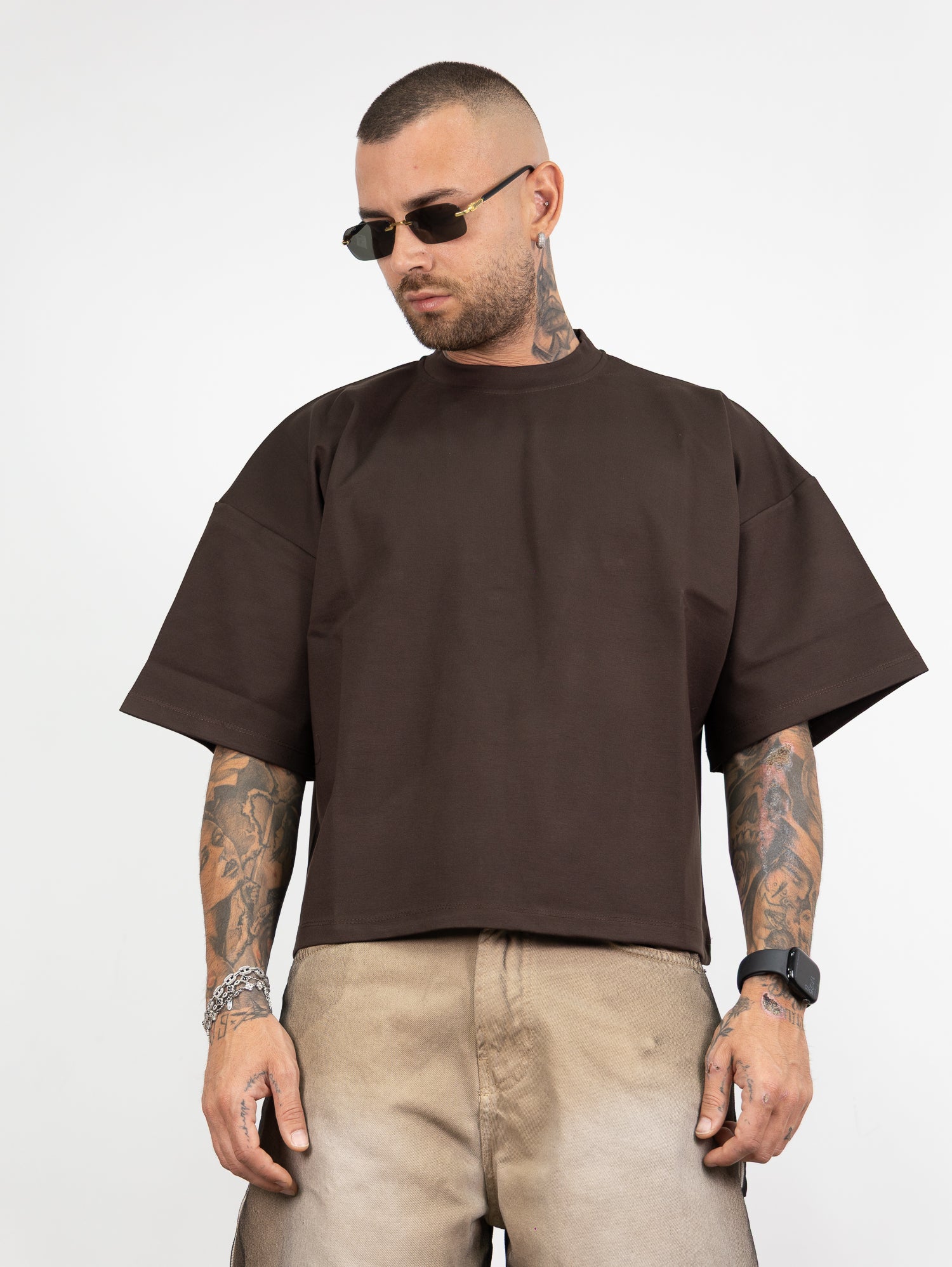 T-shirt crop ambition