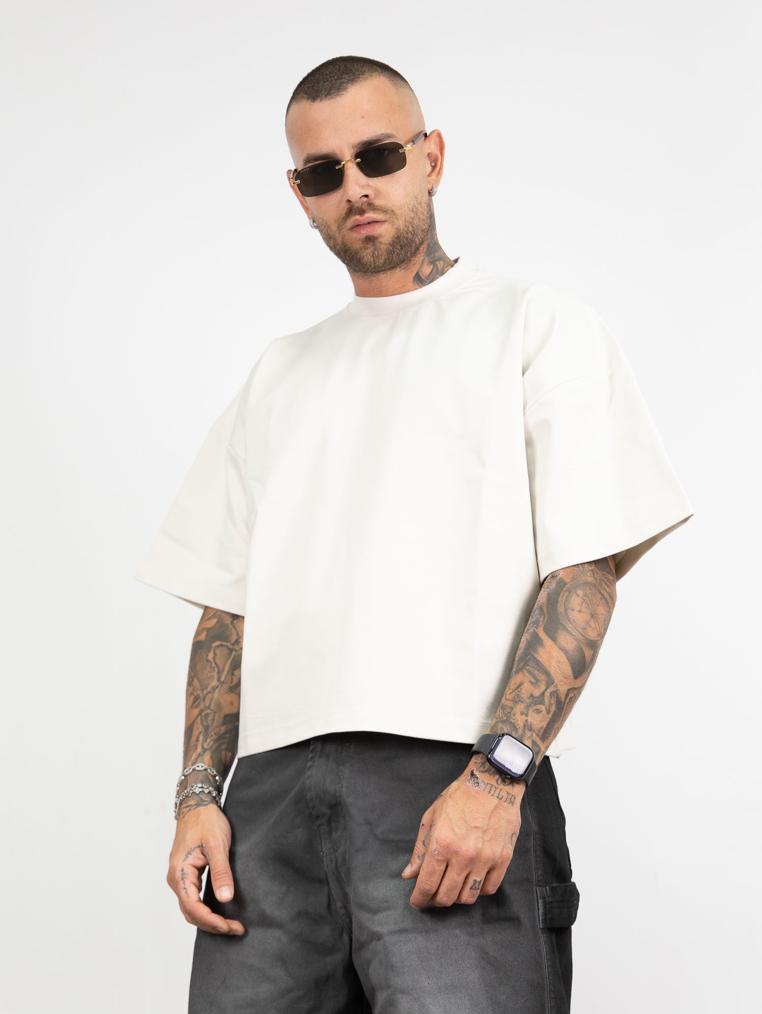 T-shirt crop ambition