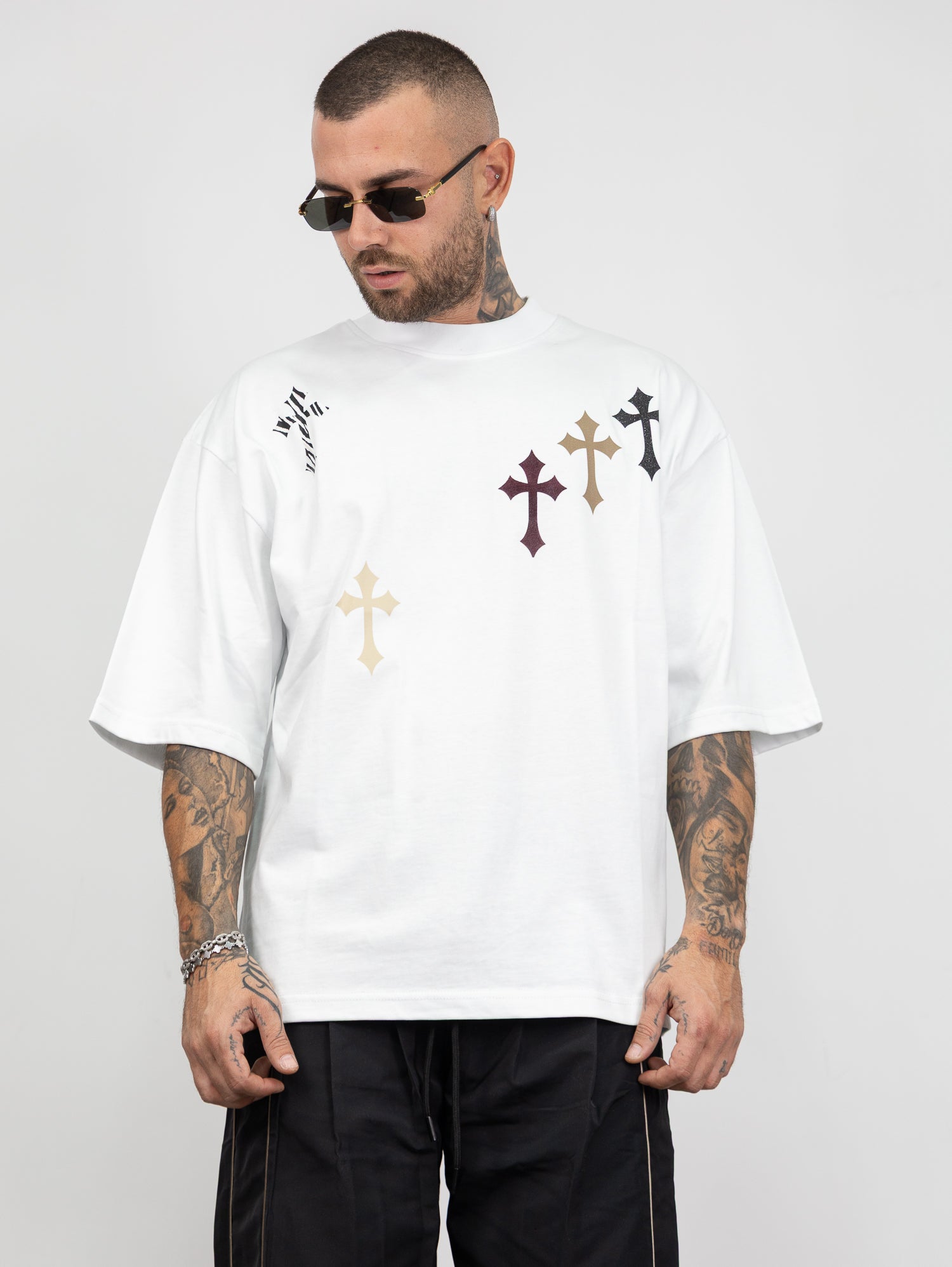 T-shirt crosses