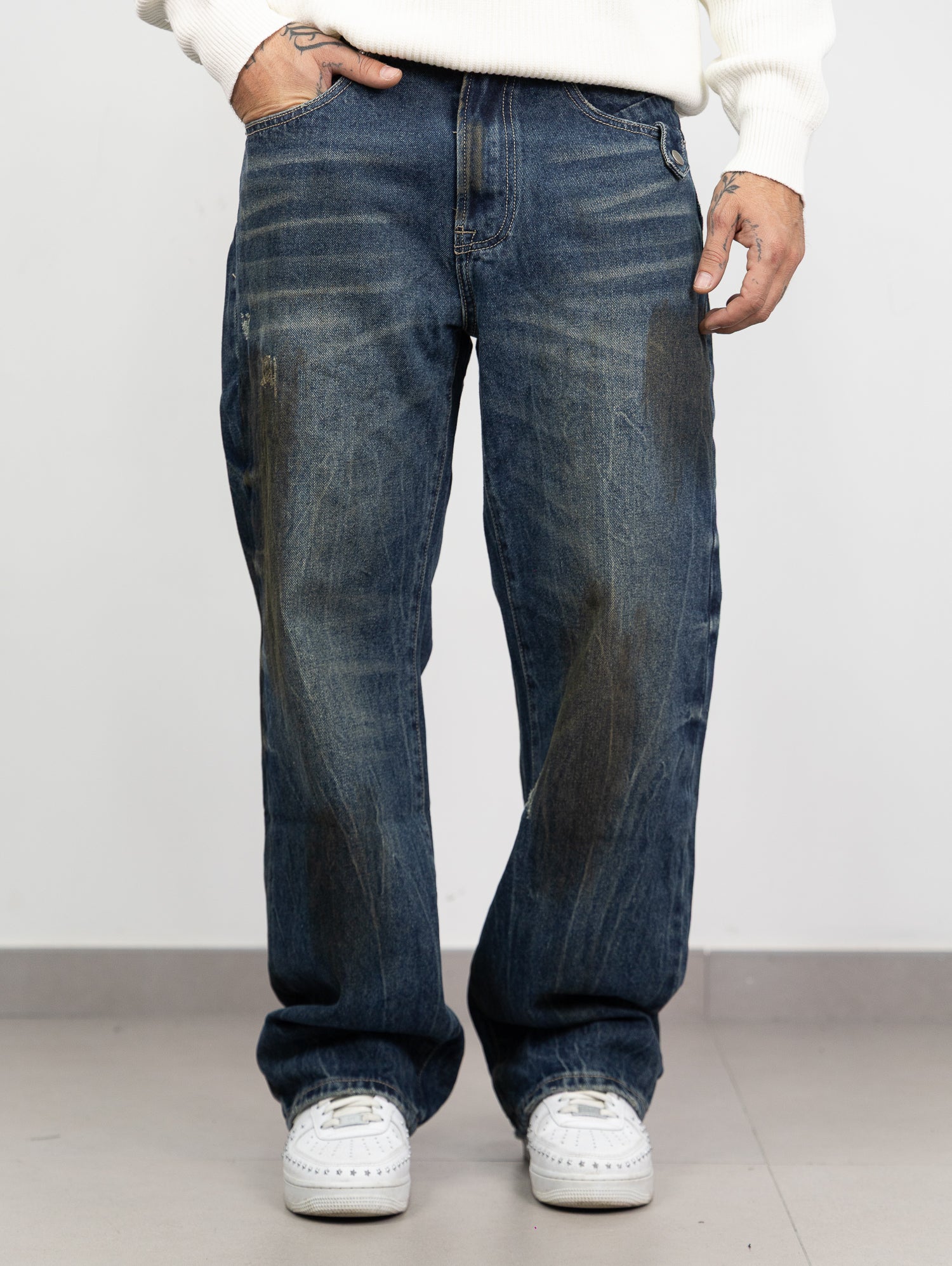Baggy stained