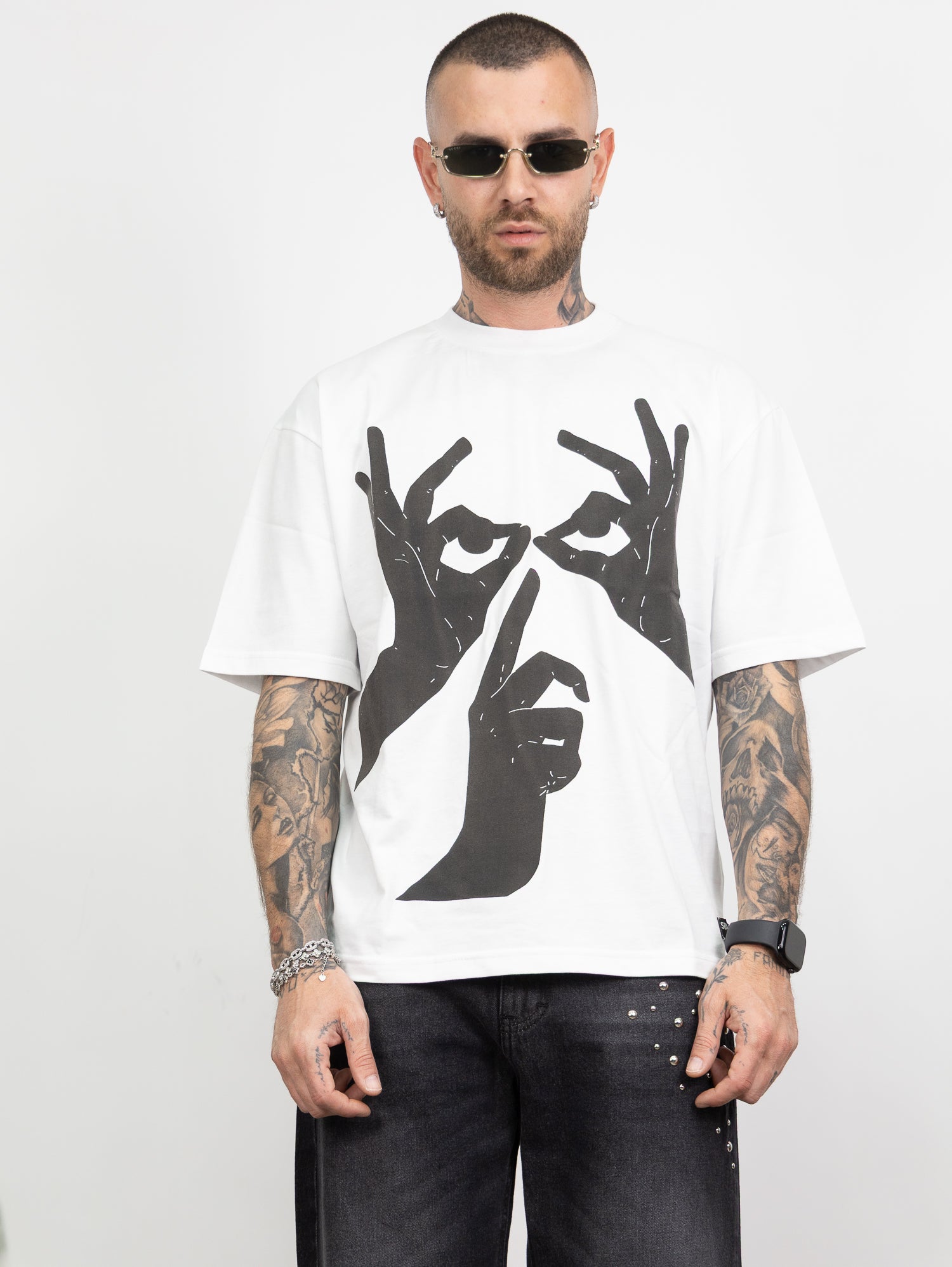 T-shirt empty face no face