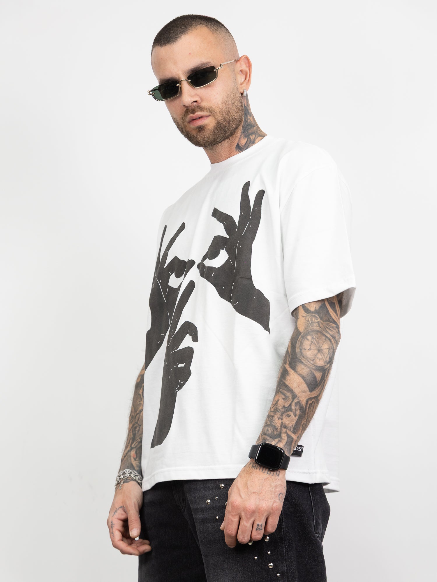 T-shirt empty face no face