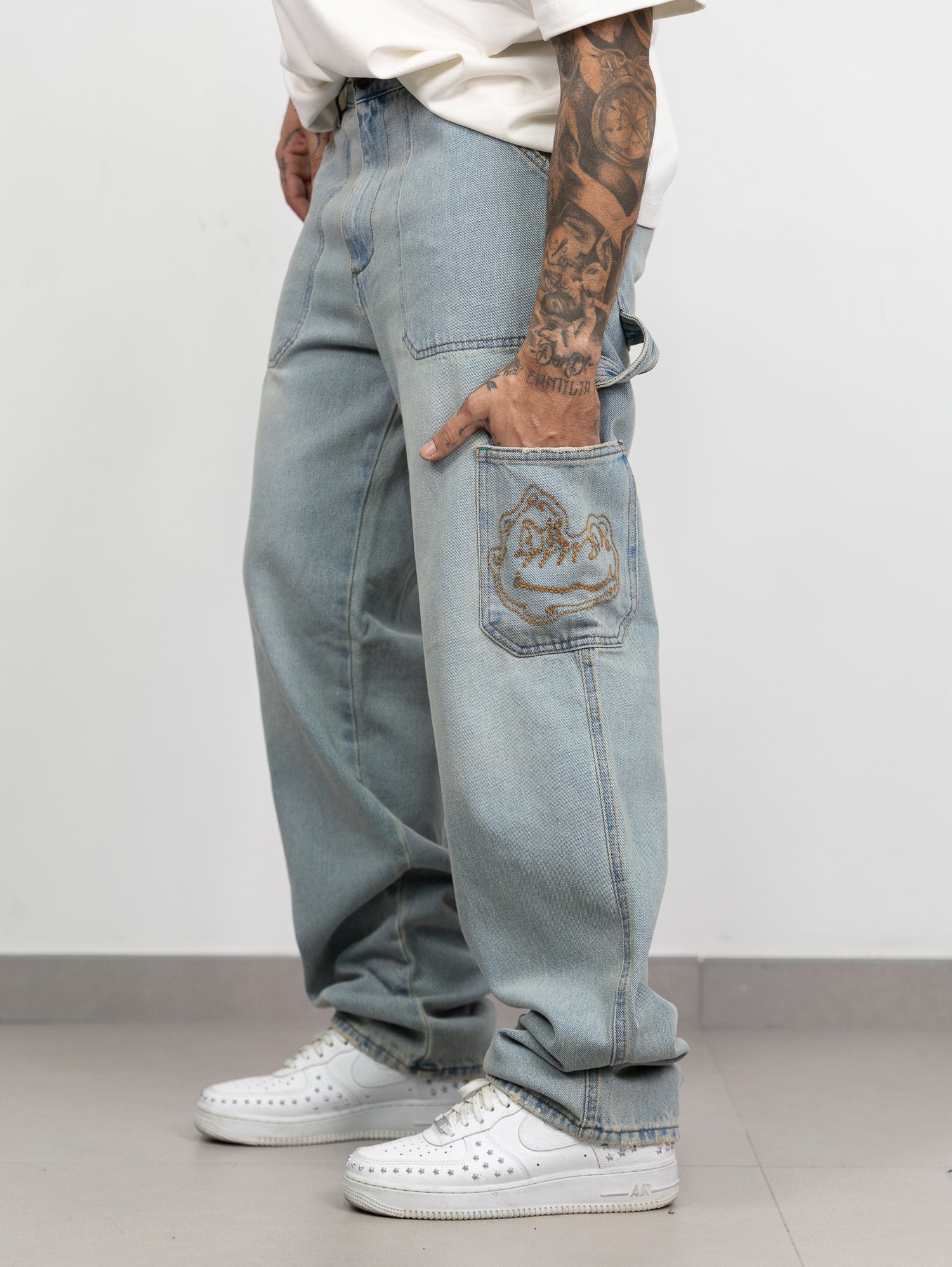 Carpenter pluto's lab