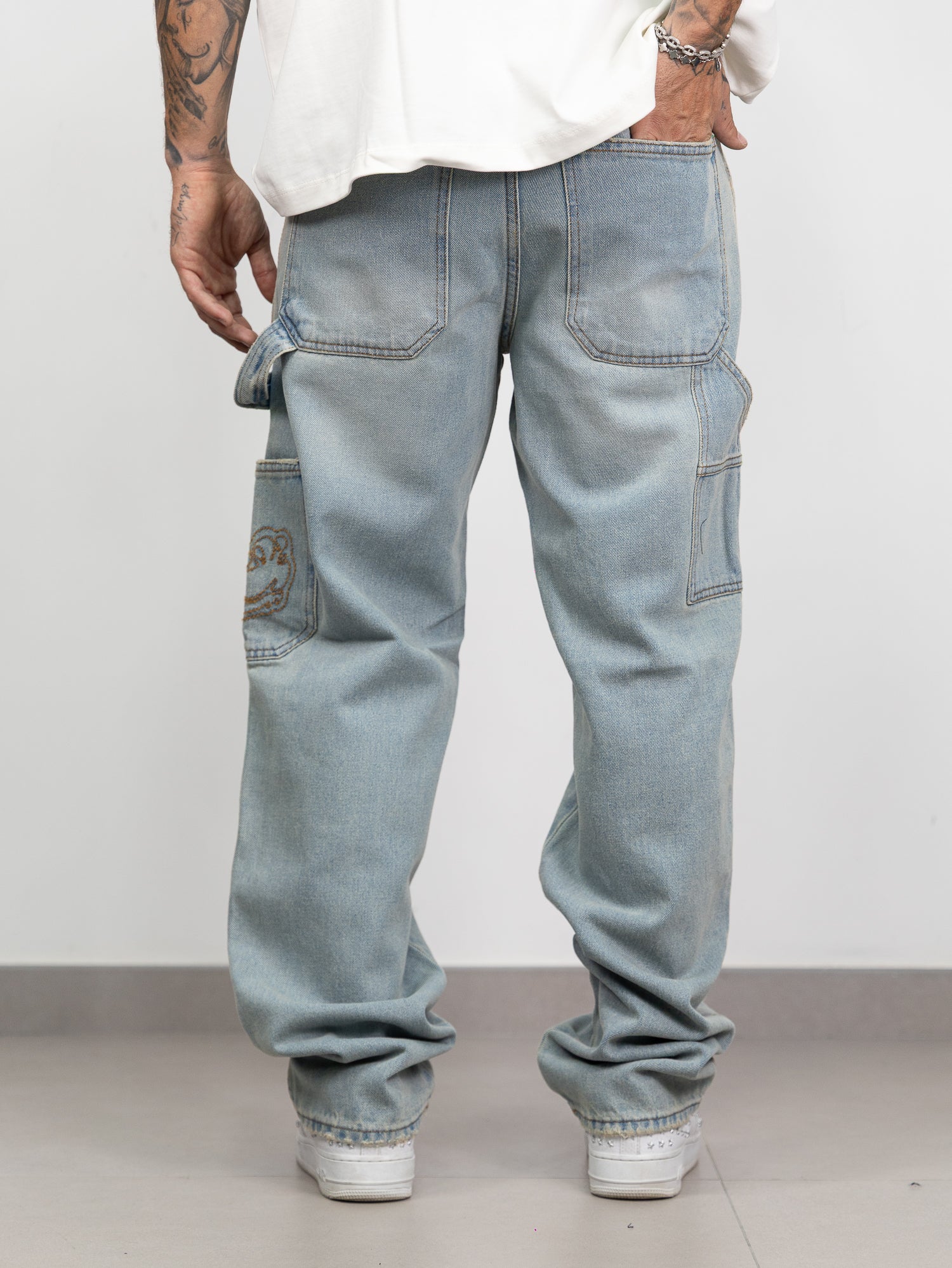 Carpenter pluto's lab