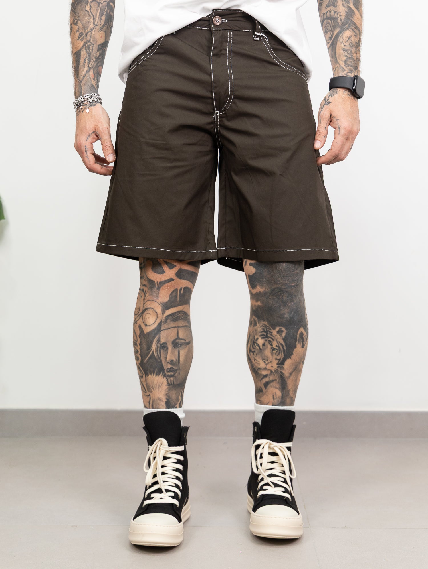 Short's contrast