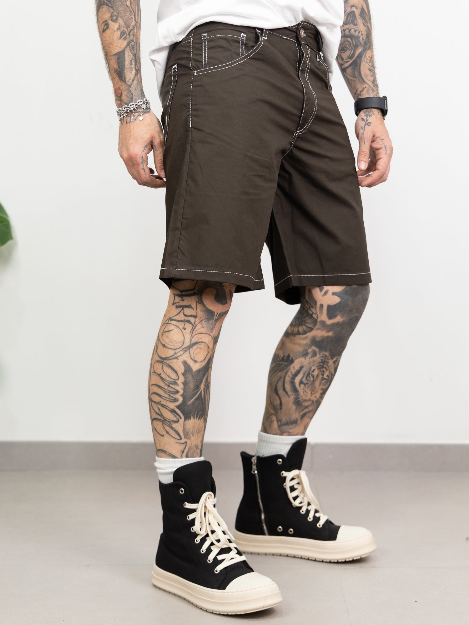 Short's contrast