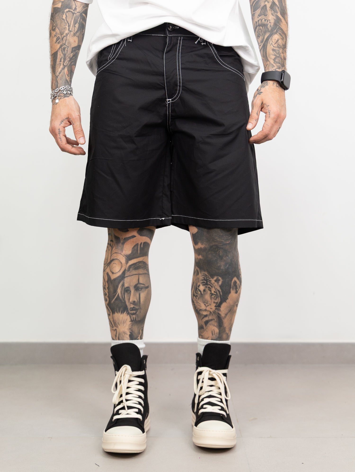 Short's contrast