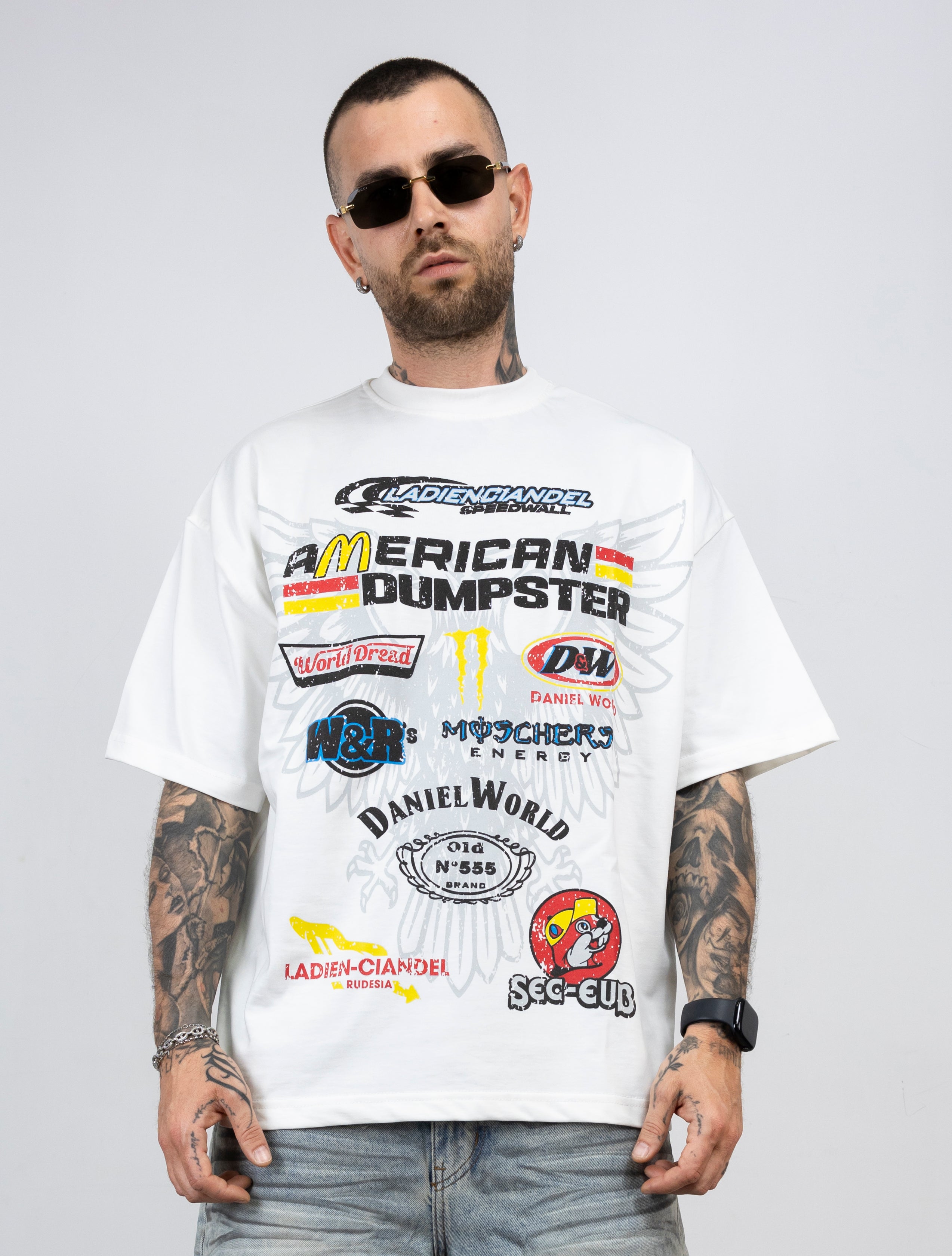 T-shirt american