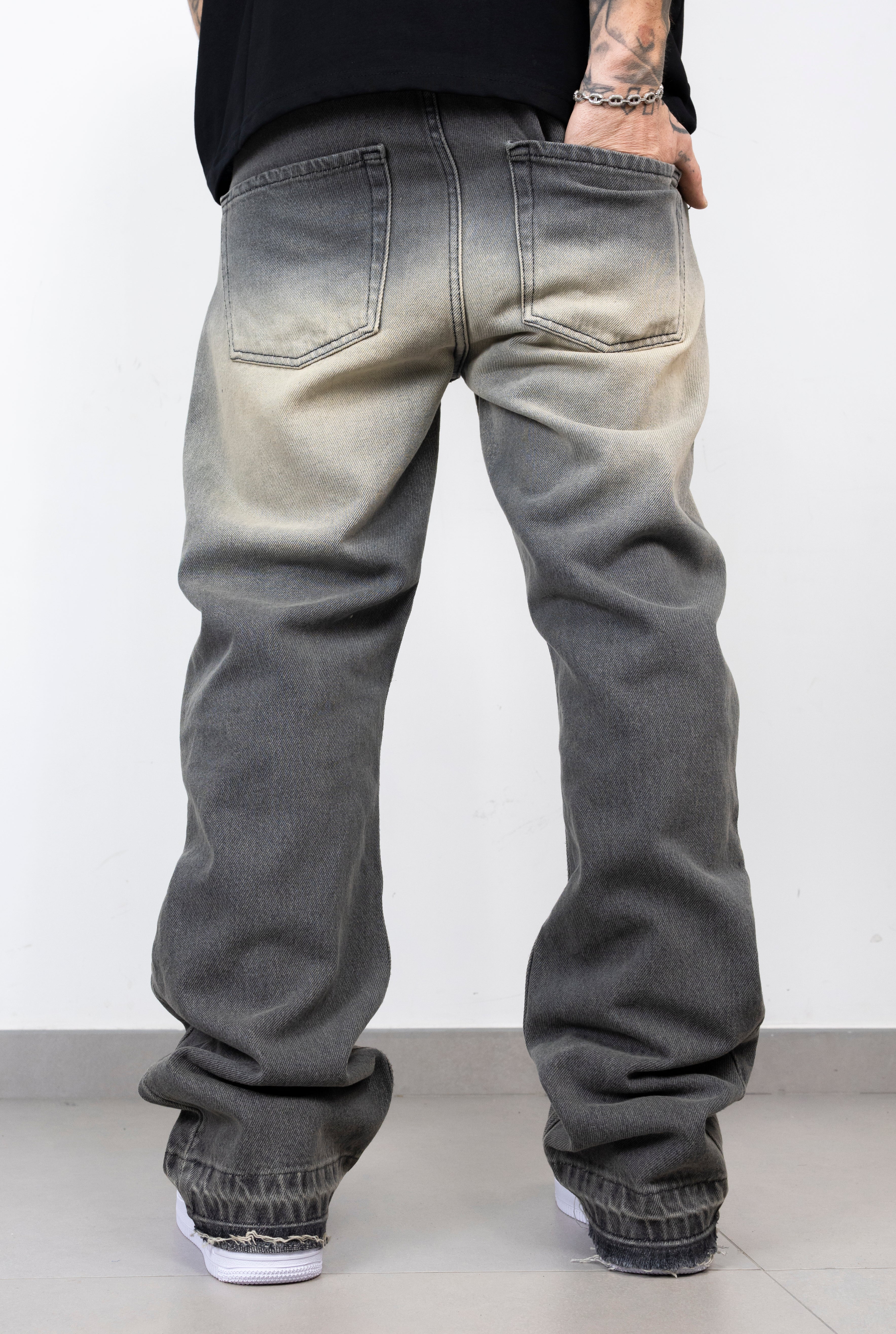Baggy grey sabb.just