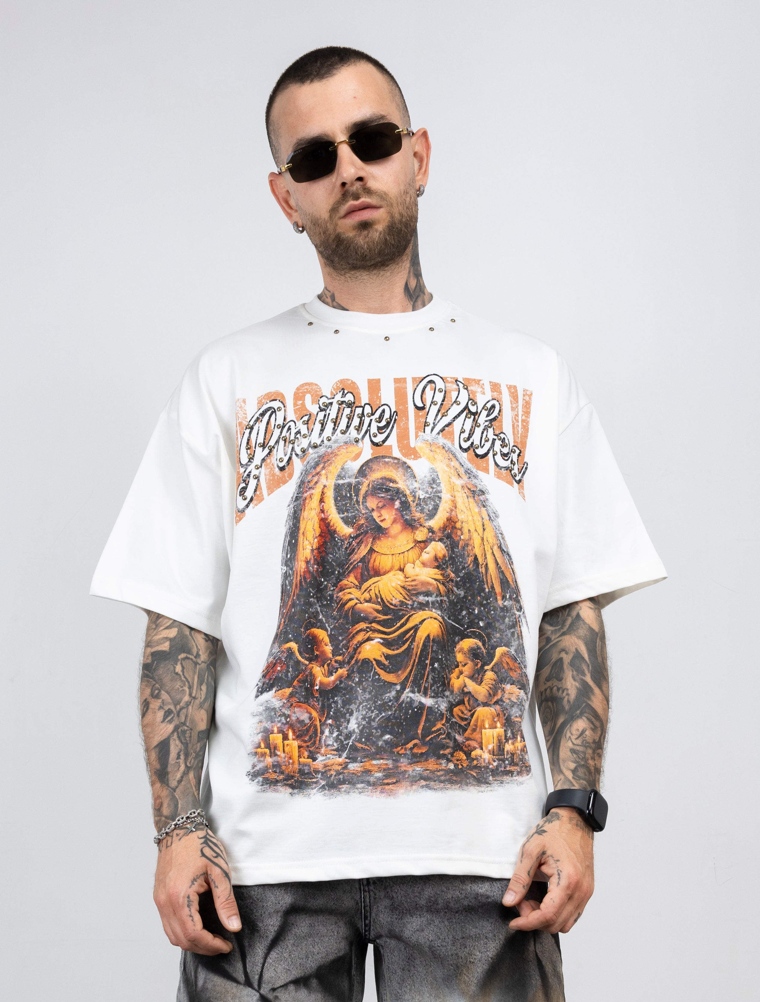 T-shirt vibes borchie
