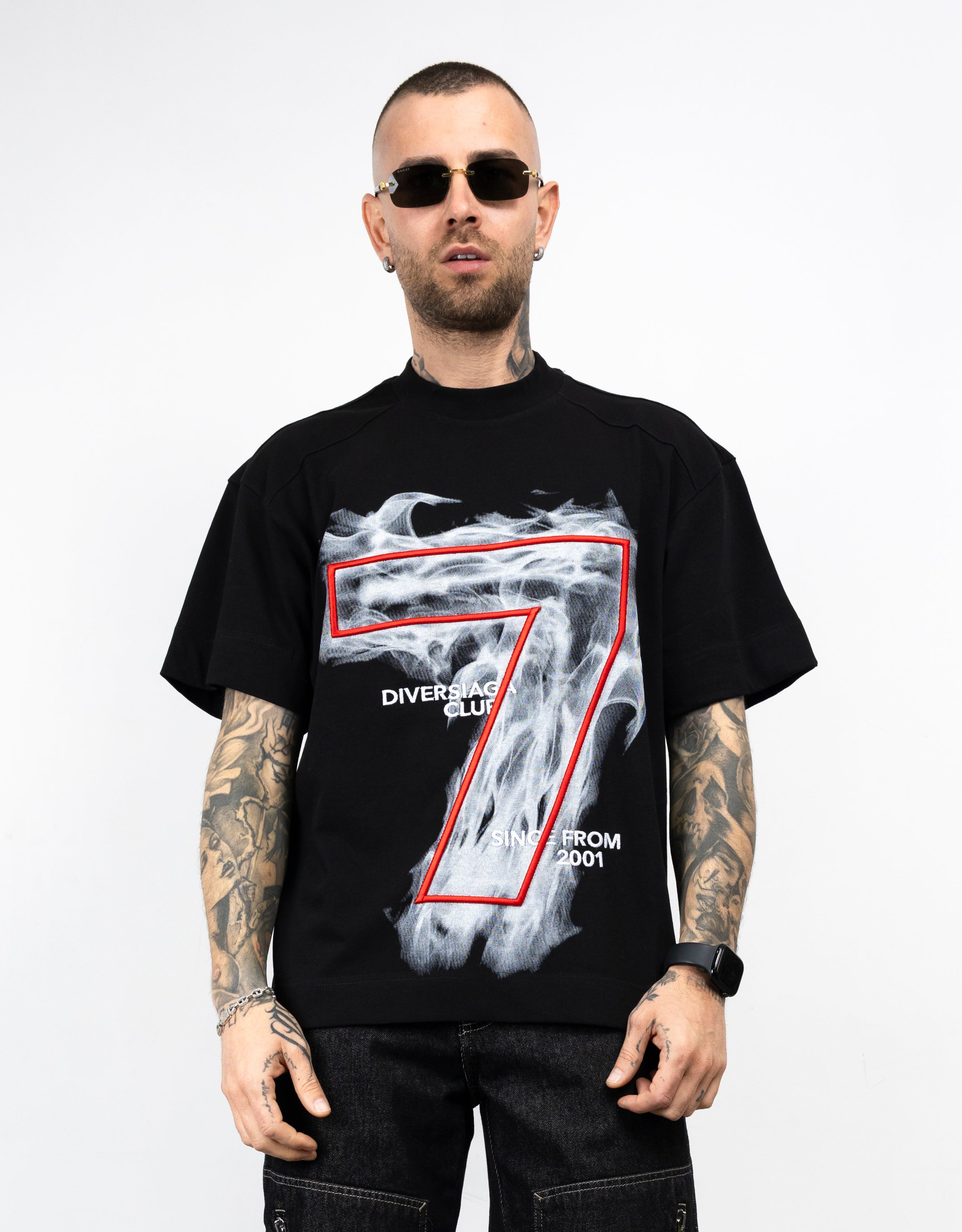 T-shirt seven