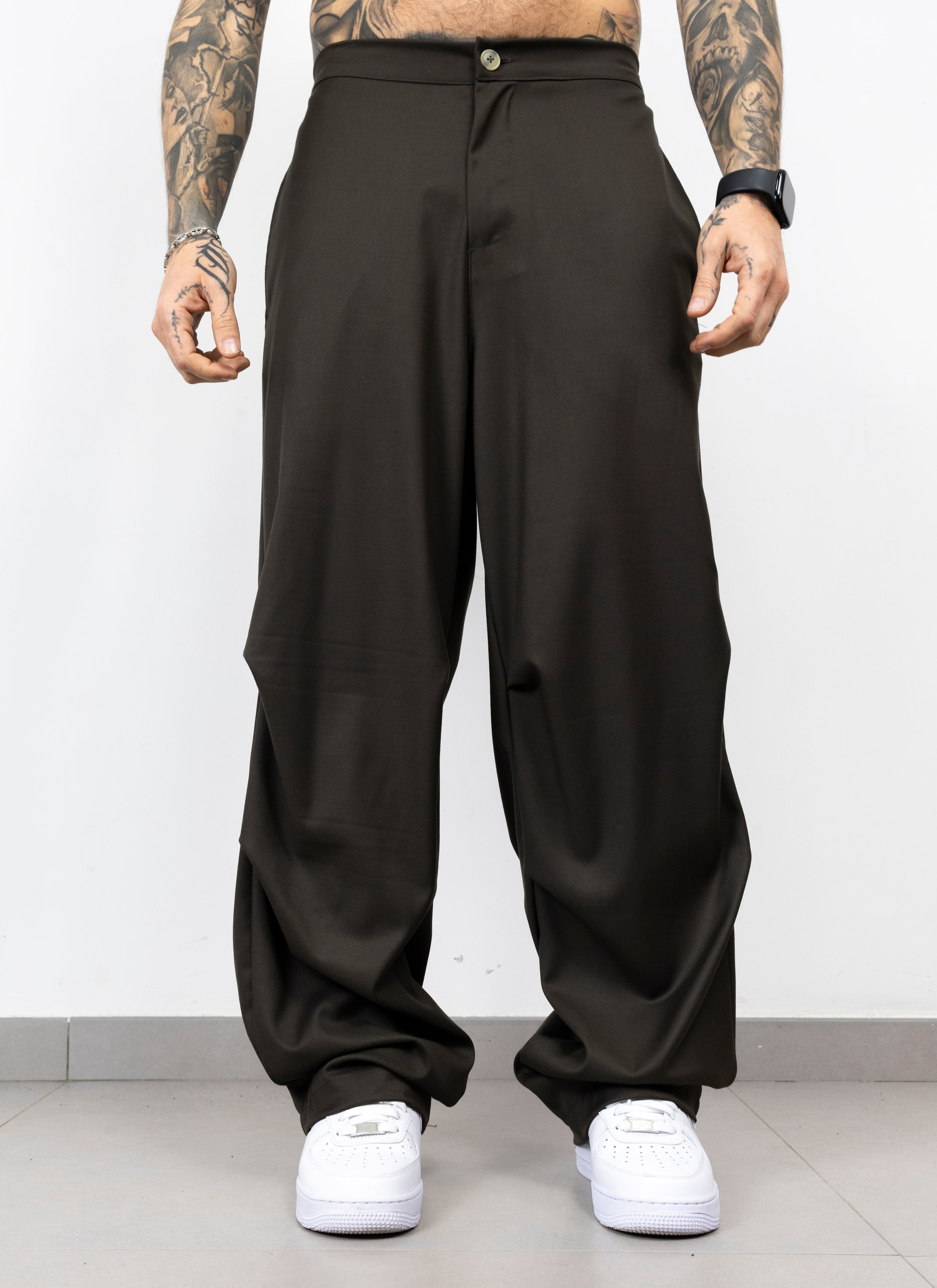 Pant pences empty