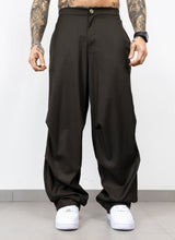 Pant pences empty