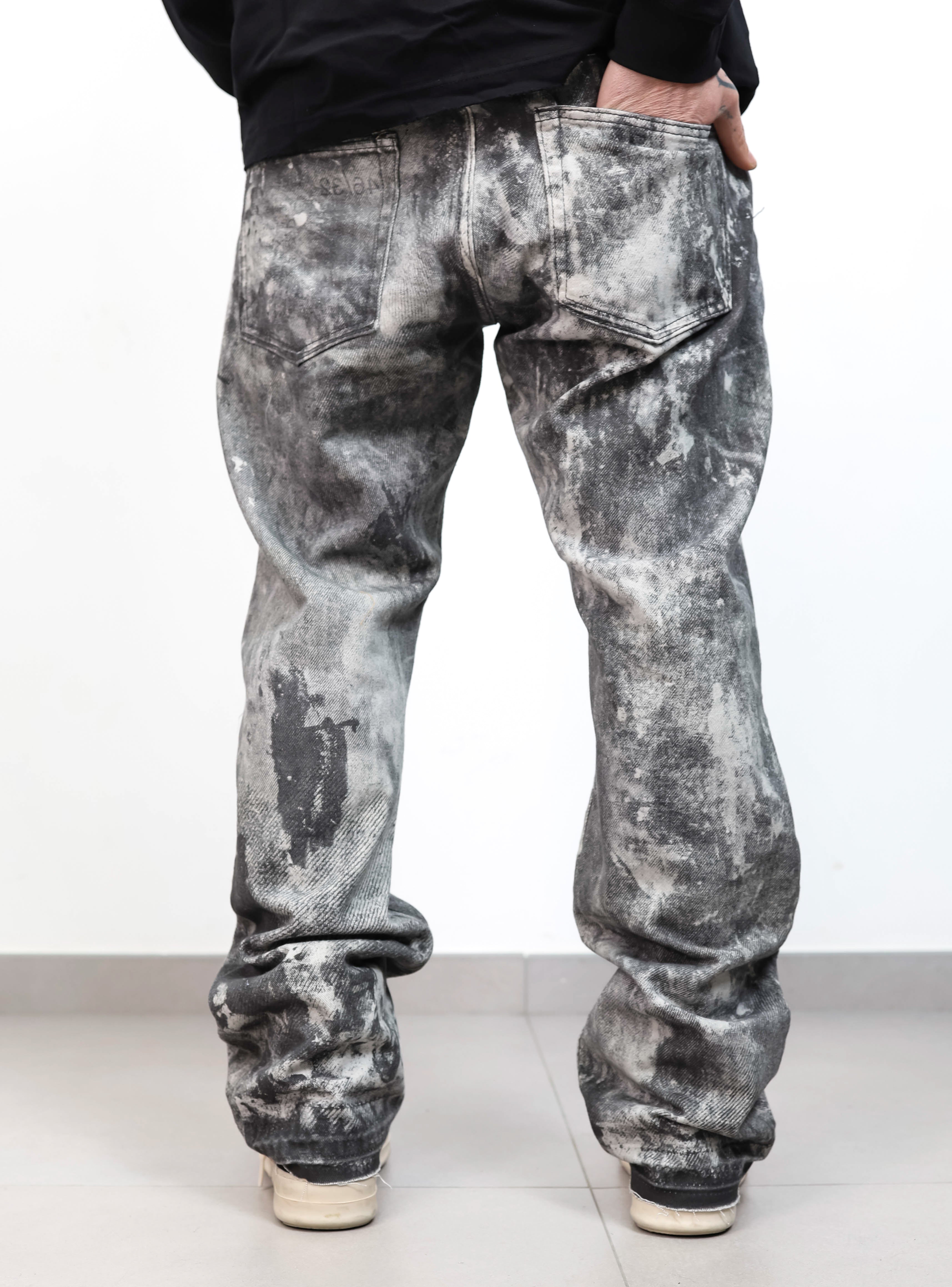 Baggy abstract