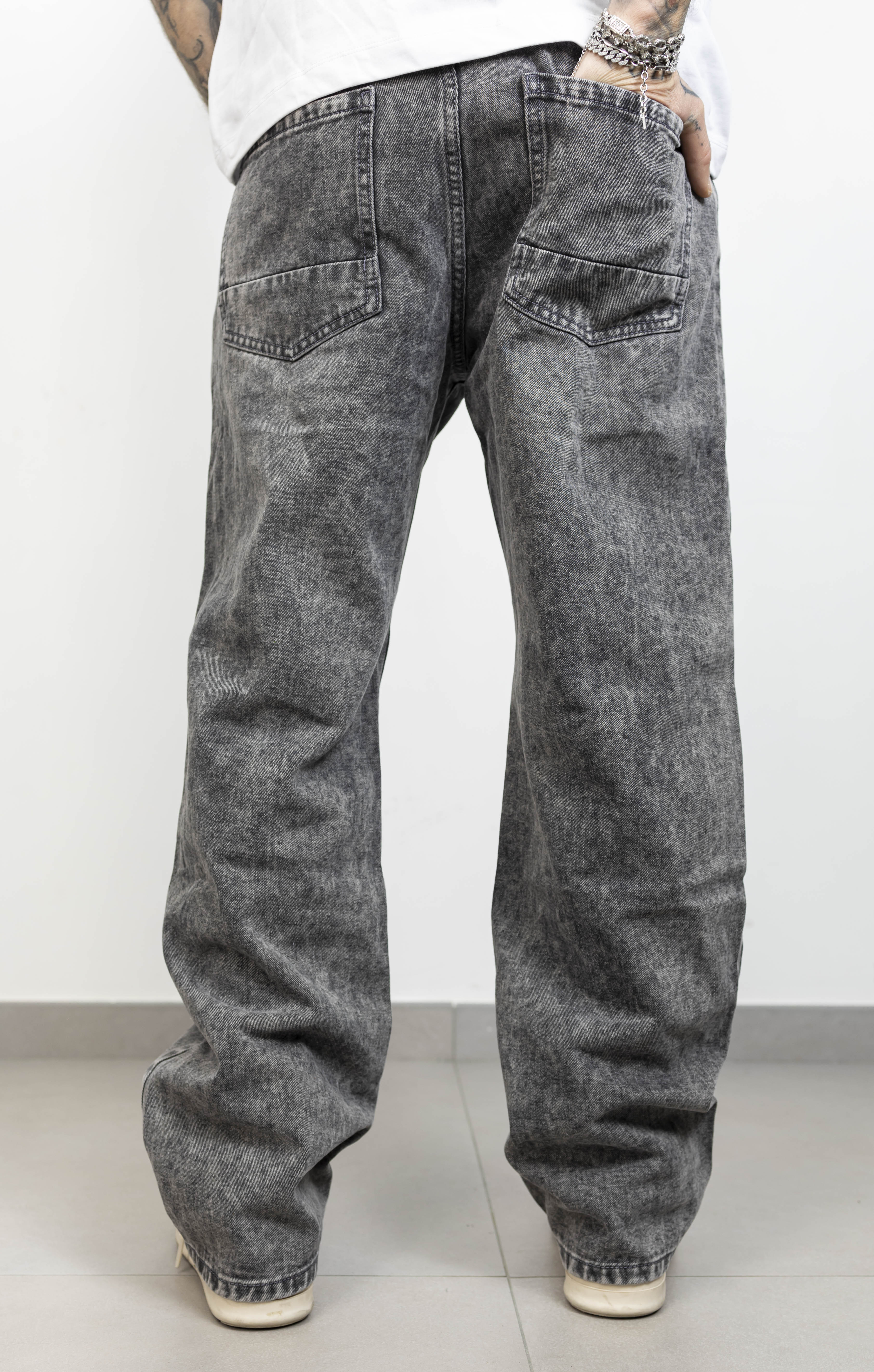 Baggy grey simply