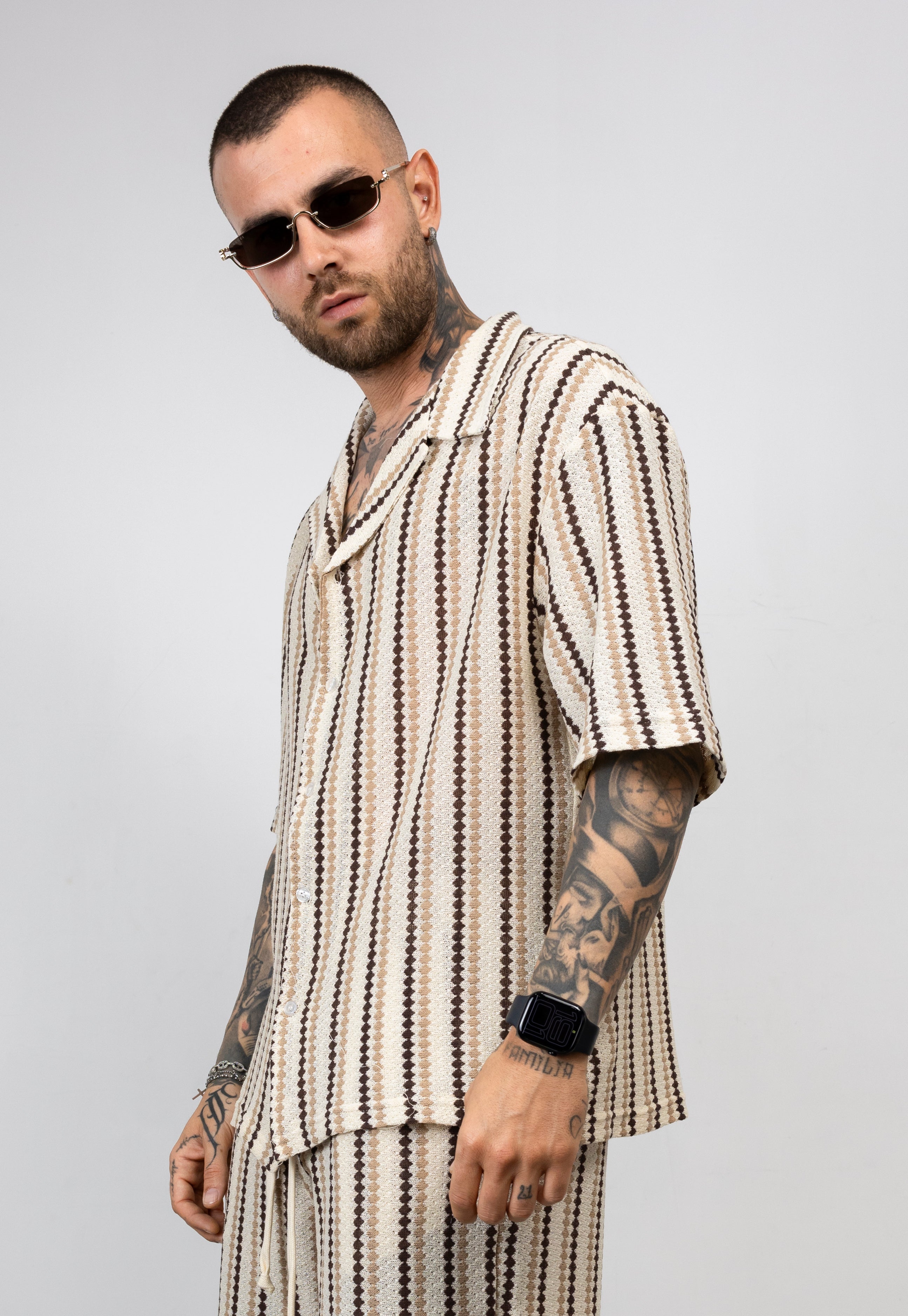 Coordinato Camicia e Bermuda in Maglia Traforata a Righe