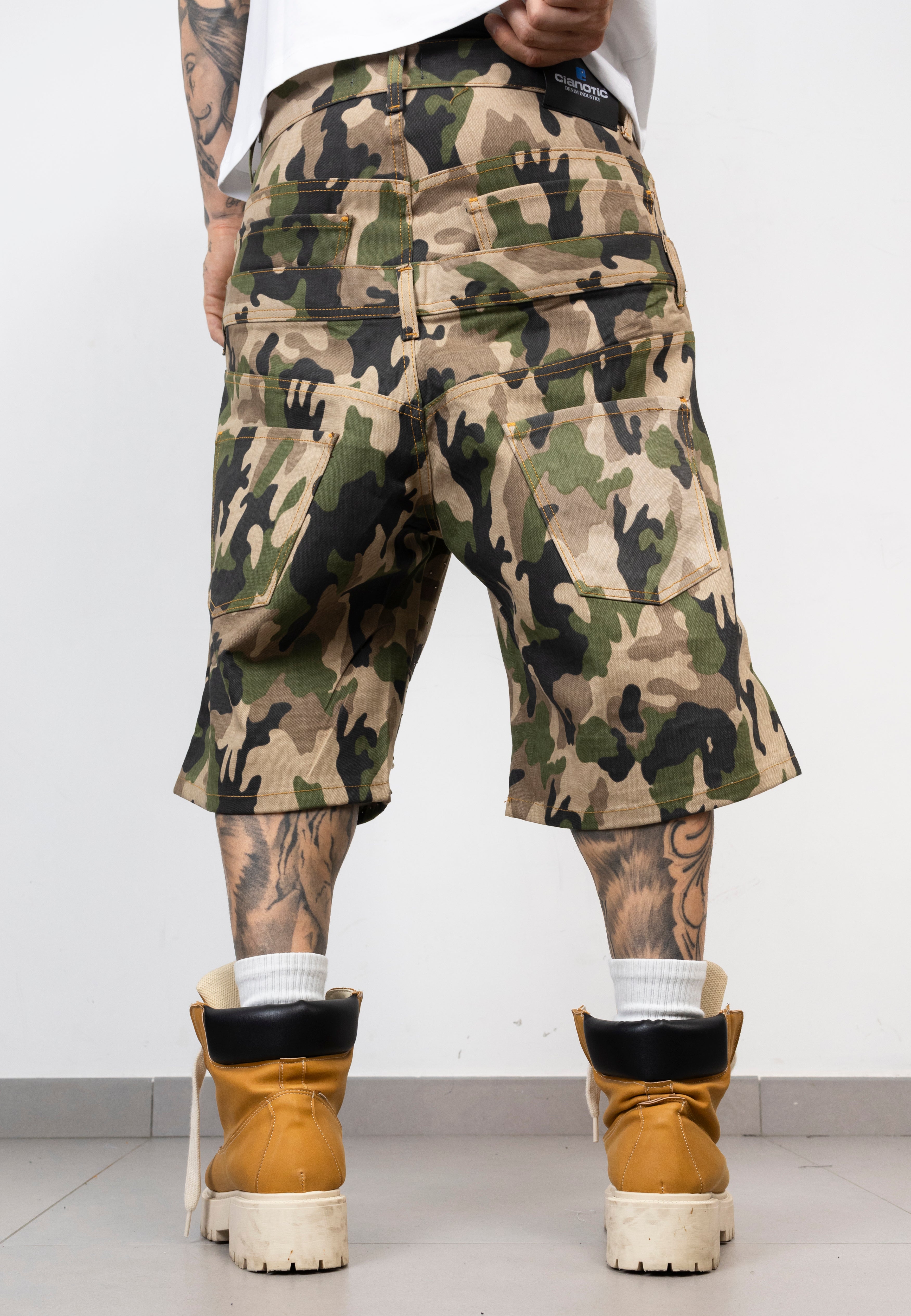 Bermuda Cargo Camouflage con Applicazioni