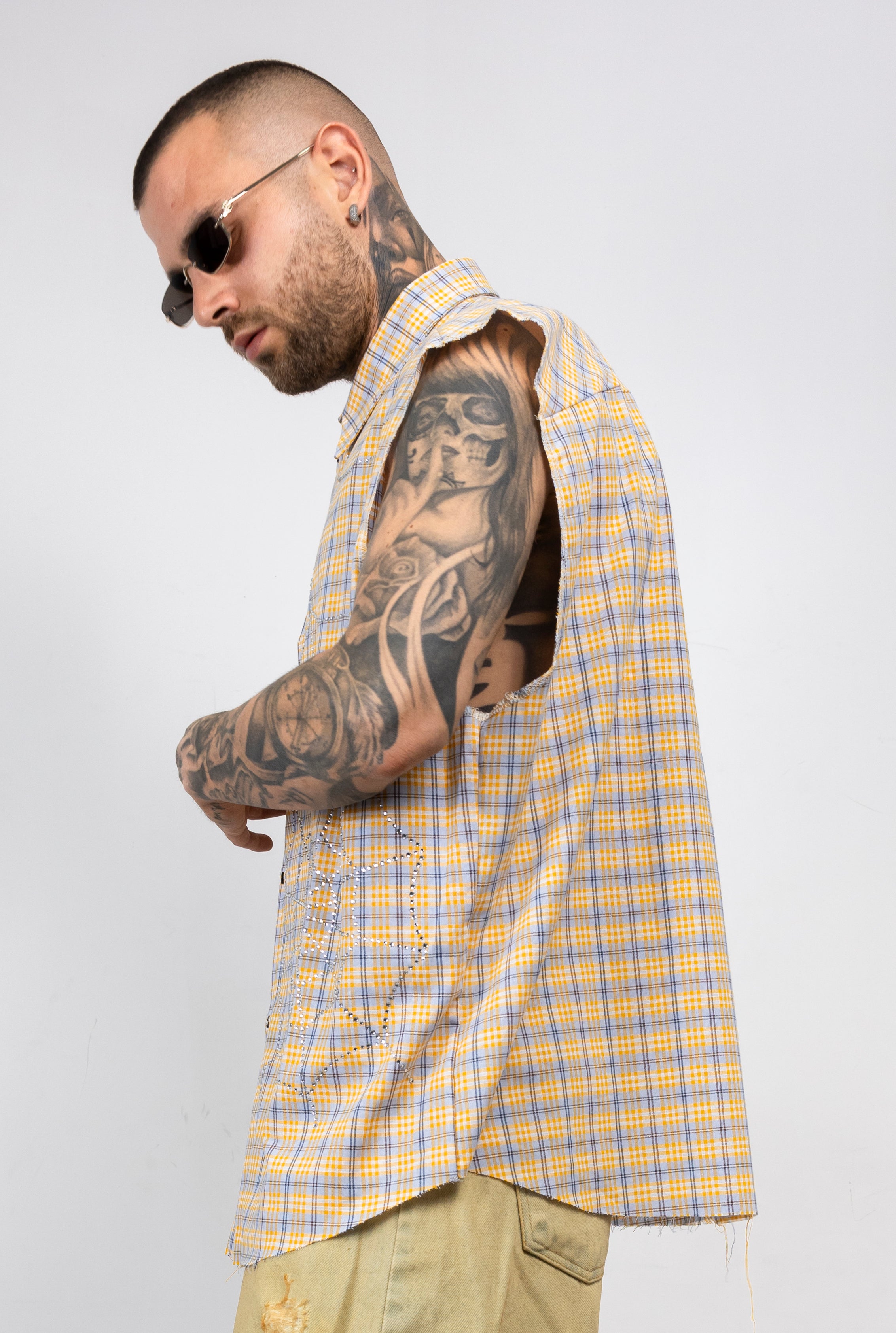 Camicia Smanicata ragnatela con Applicazioni Strass