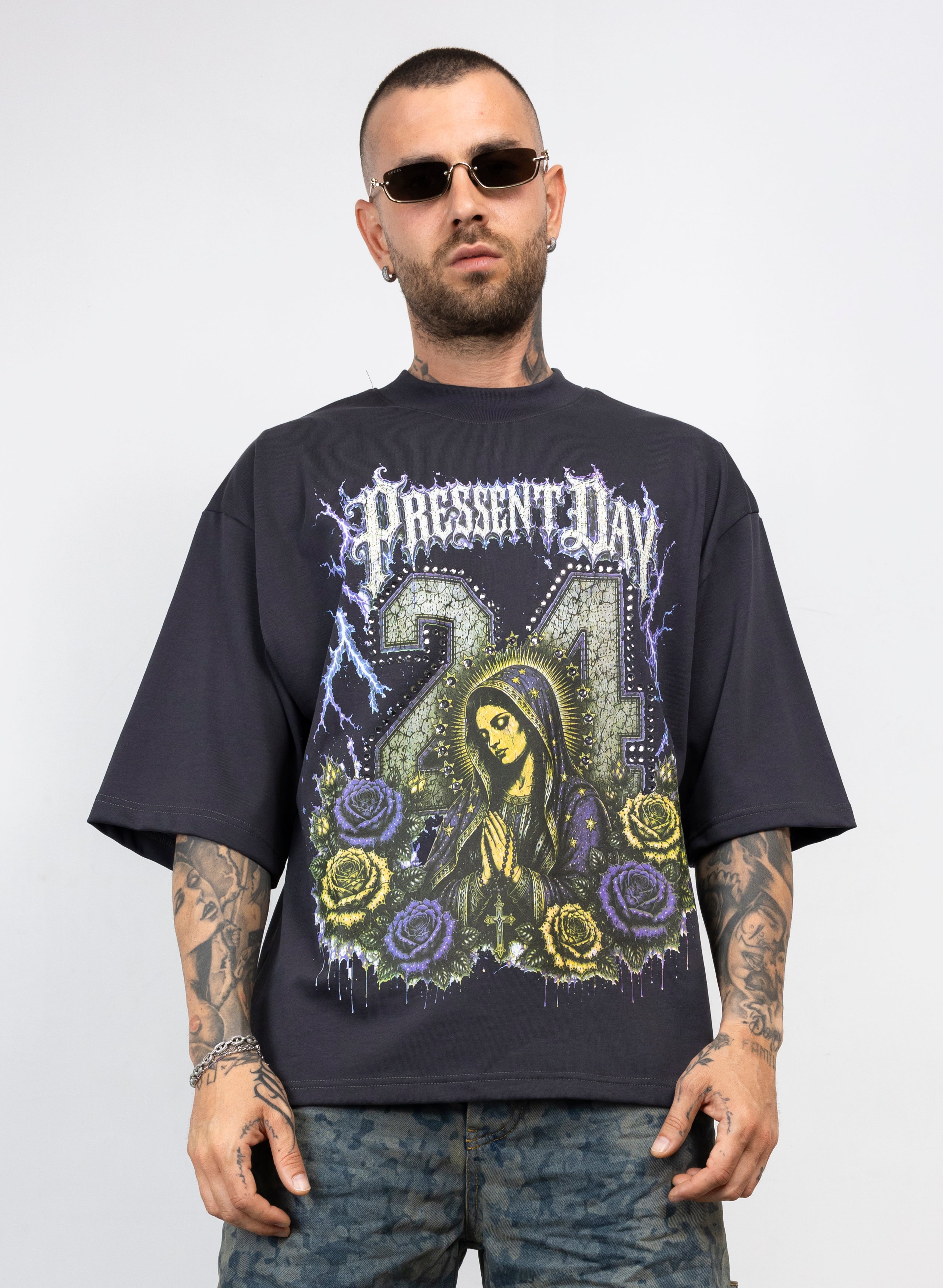 T-Shirt Oversize Present Day 24 con brillantini