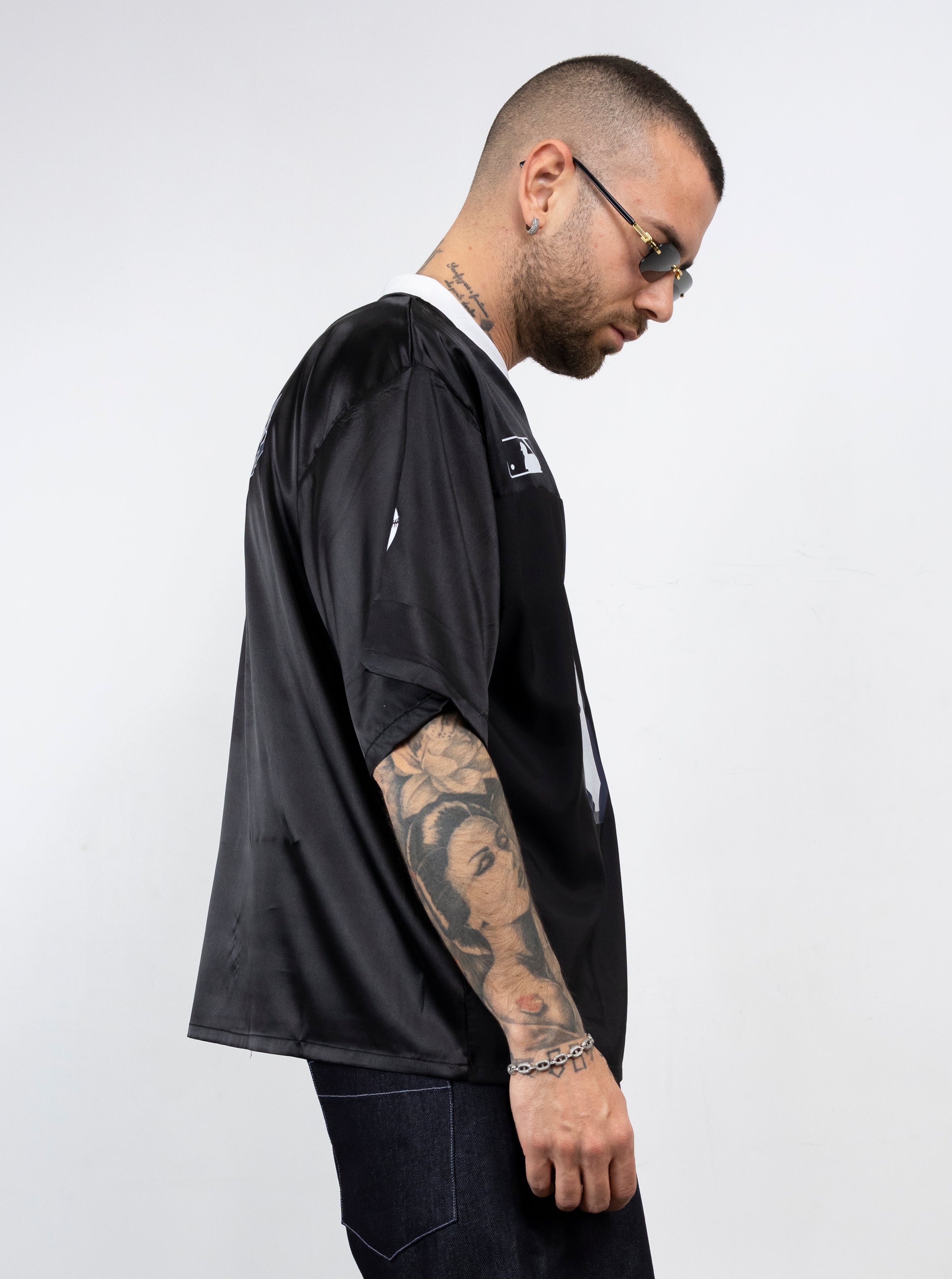 T-shirt acetate numbers