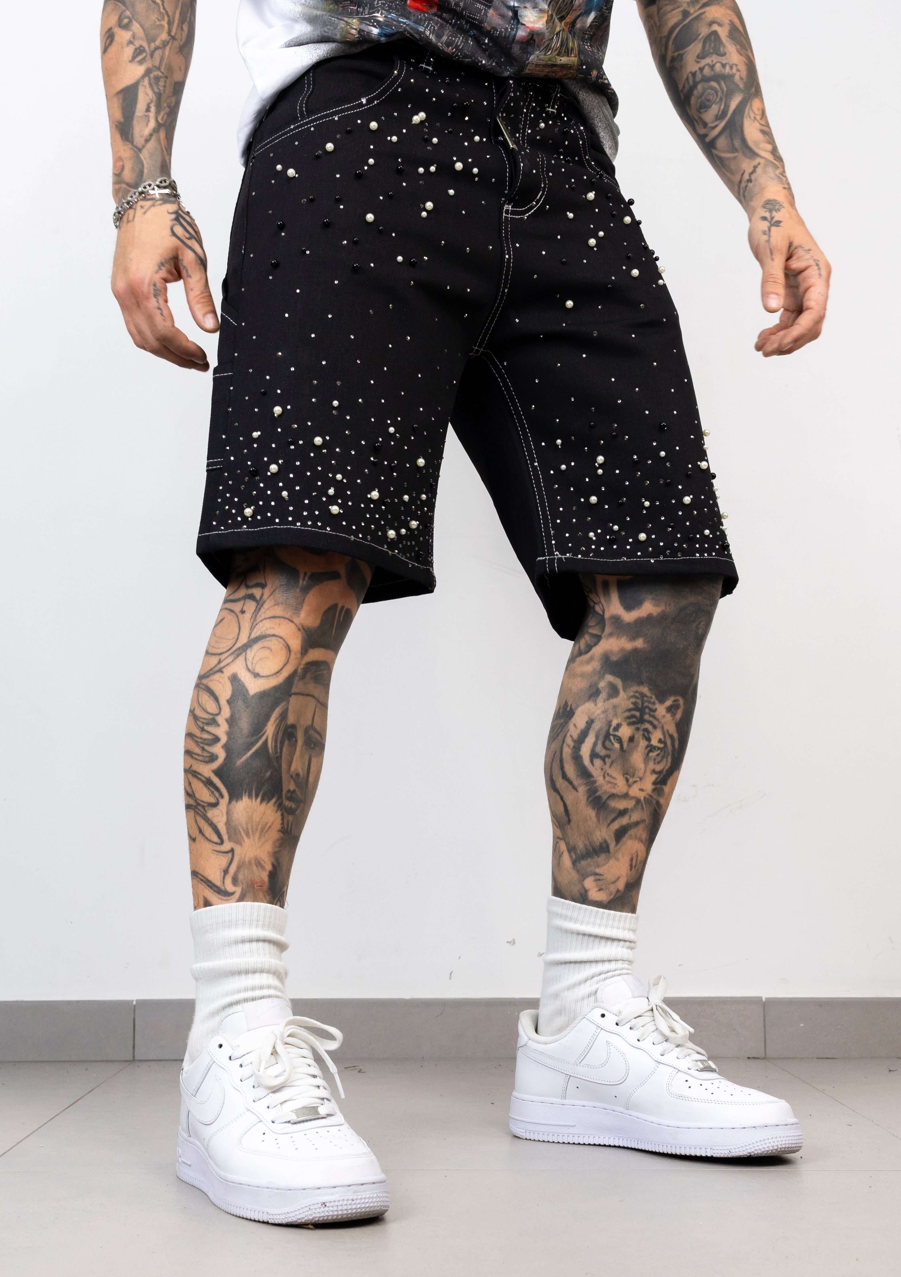 Bermuda Nero Studded Premium