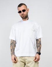 T-shirt laccio e occhielli