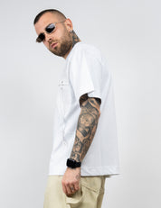 T-shirt laccio e occhielli