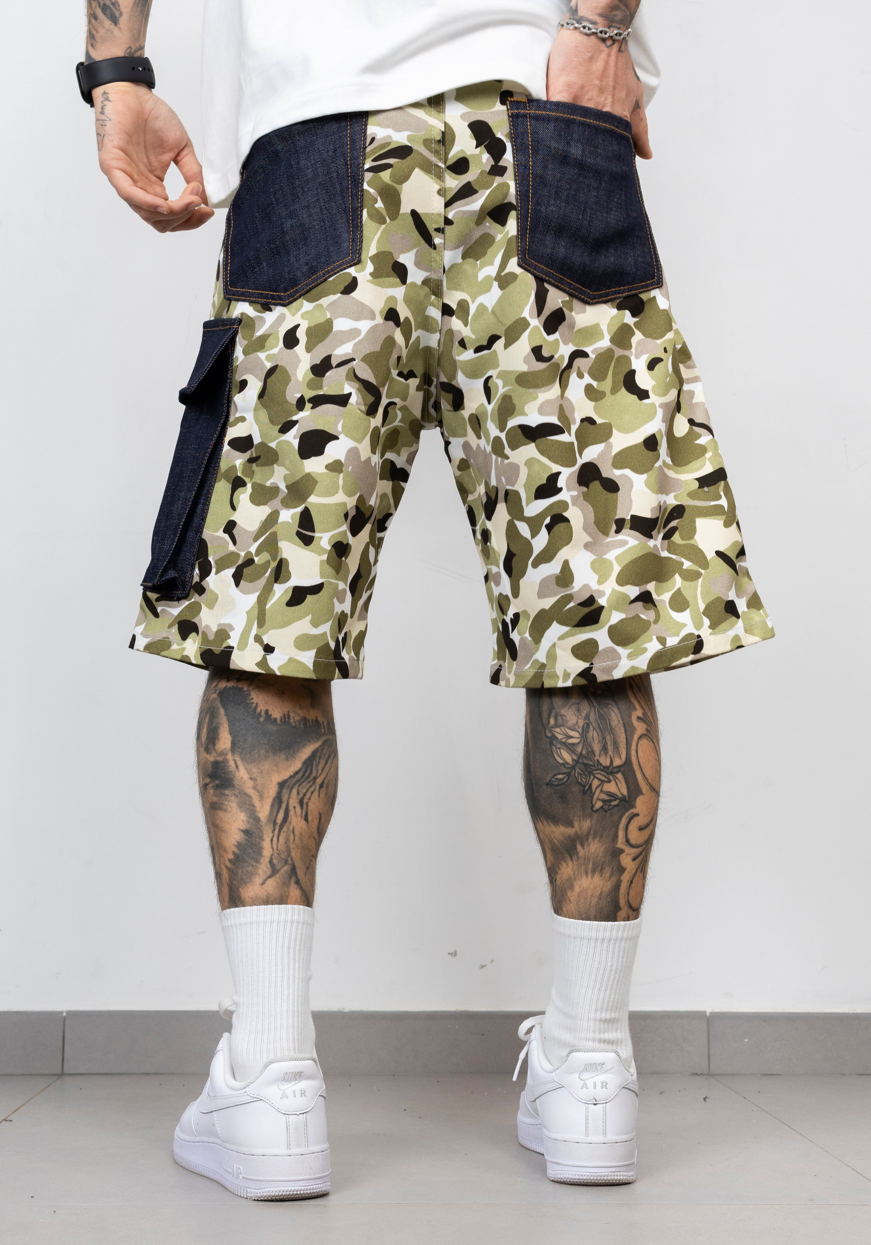 Short camu\denim