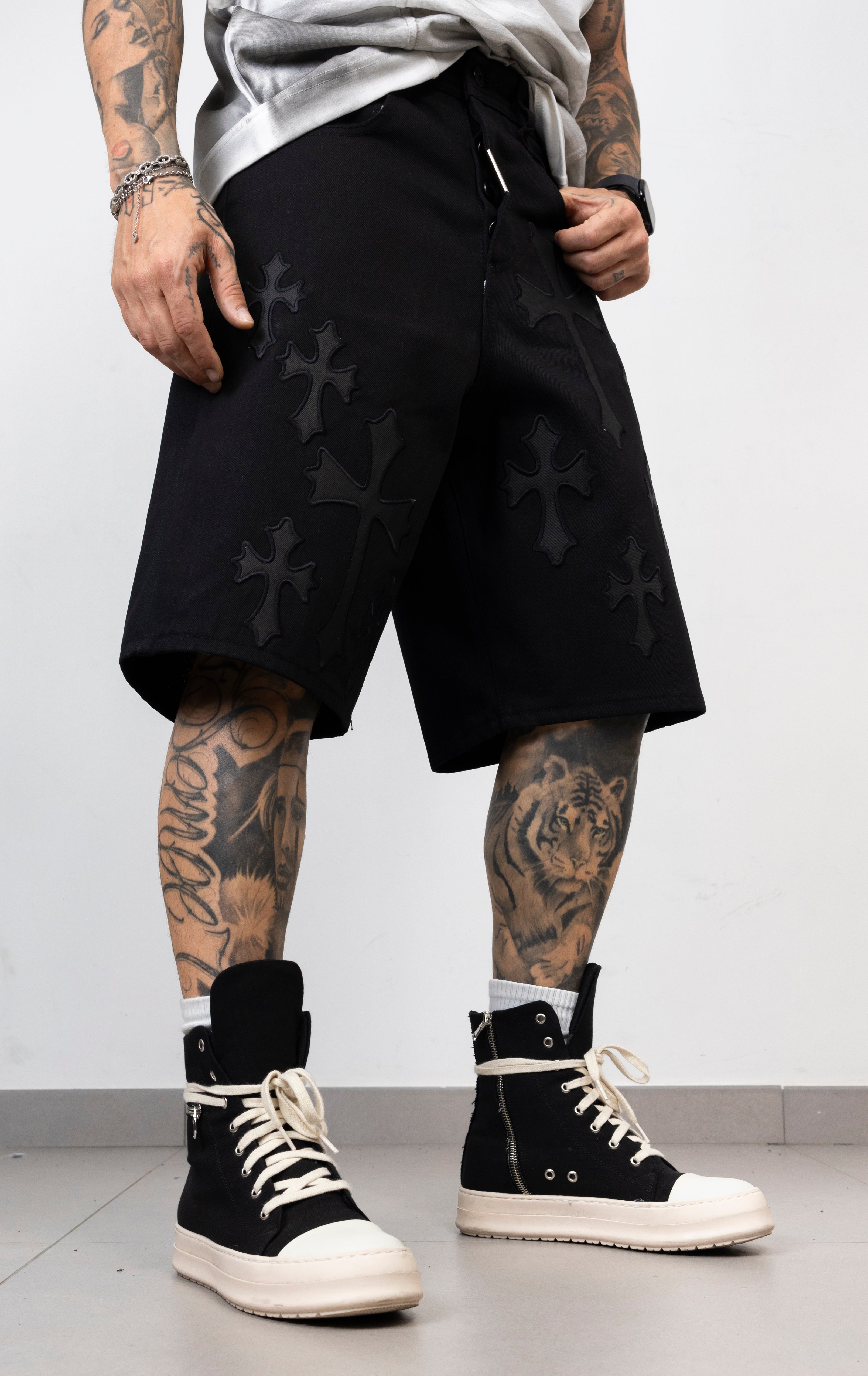 Bermuda Cross