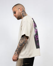 T-shirt over scritte