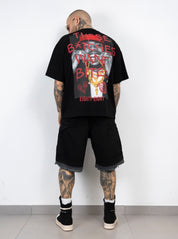 T-shirt over scritte