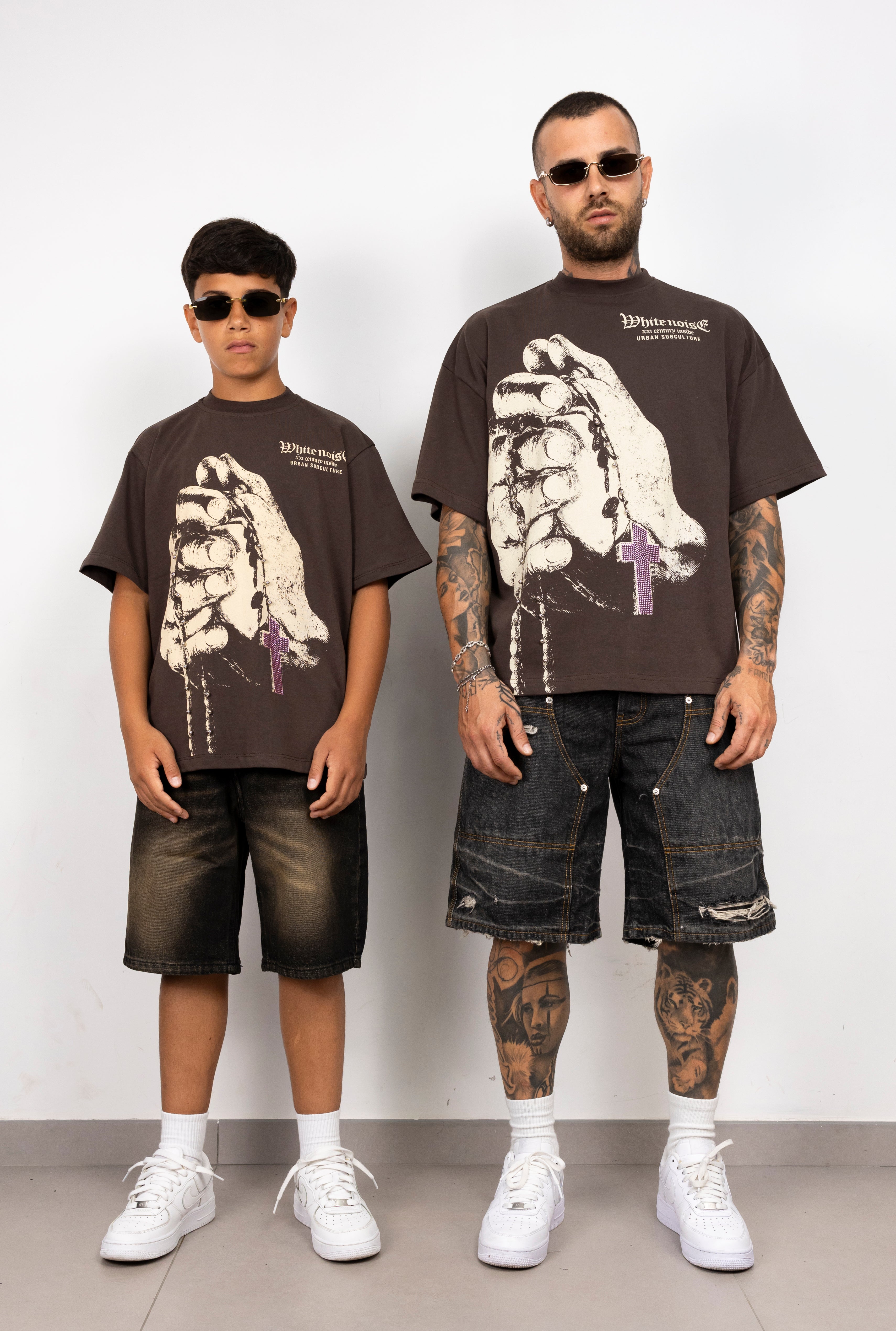 T-shirt mani rosario Bunker