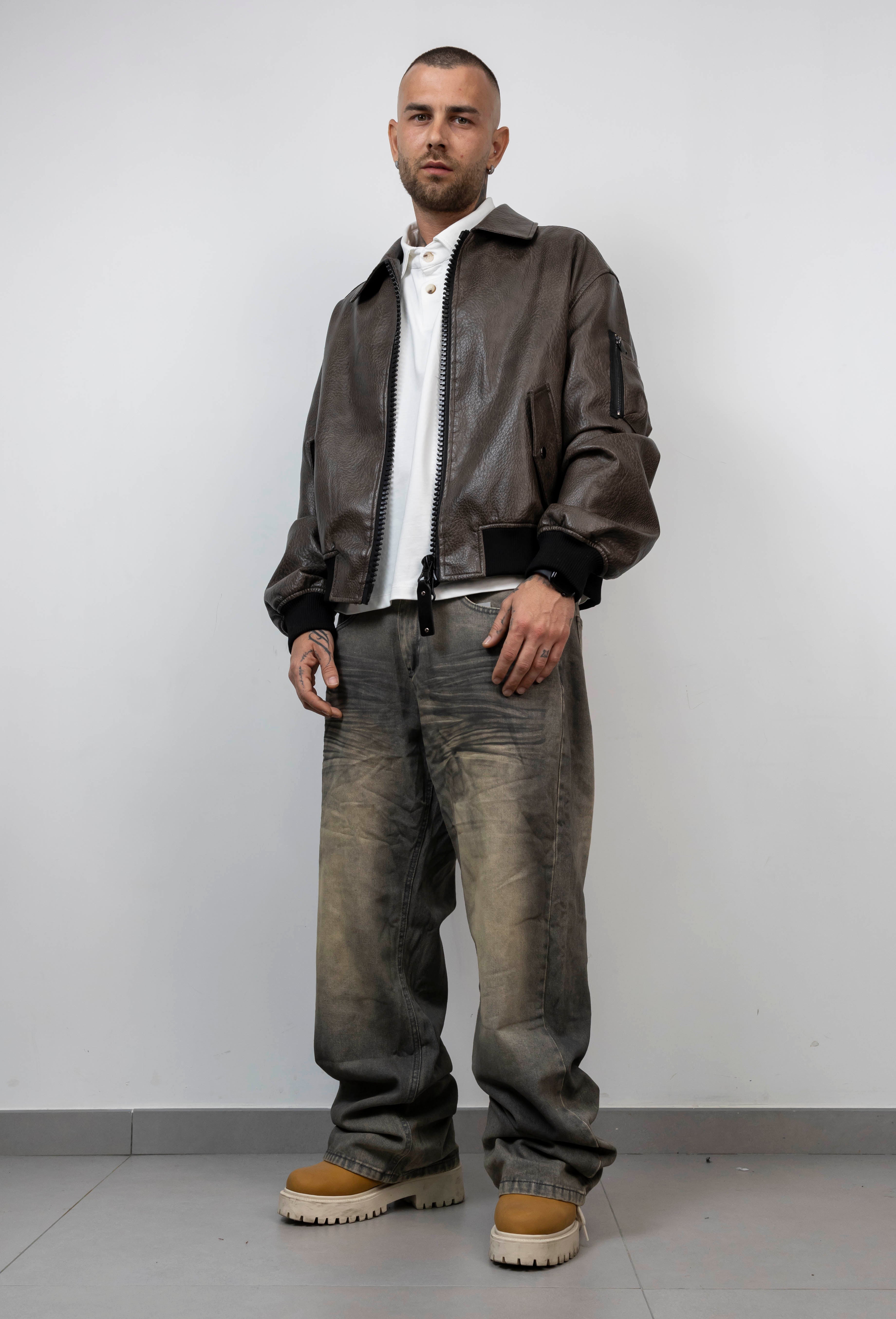 Jacket holt
