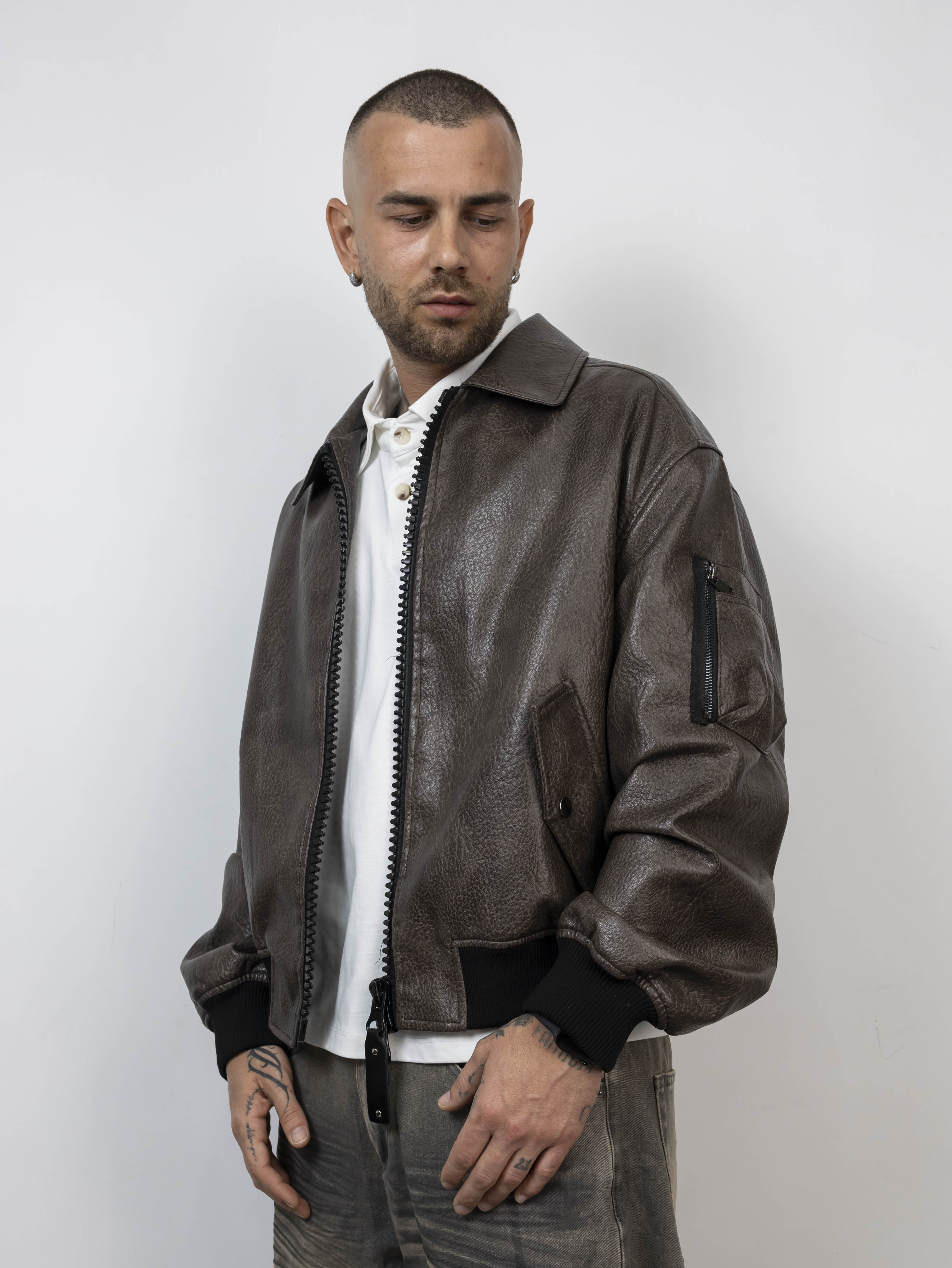 Jacket holt