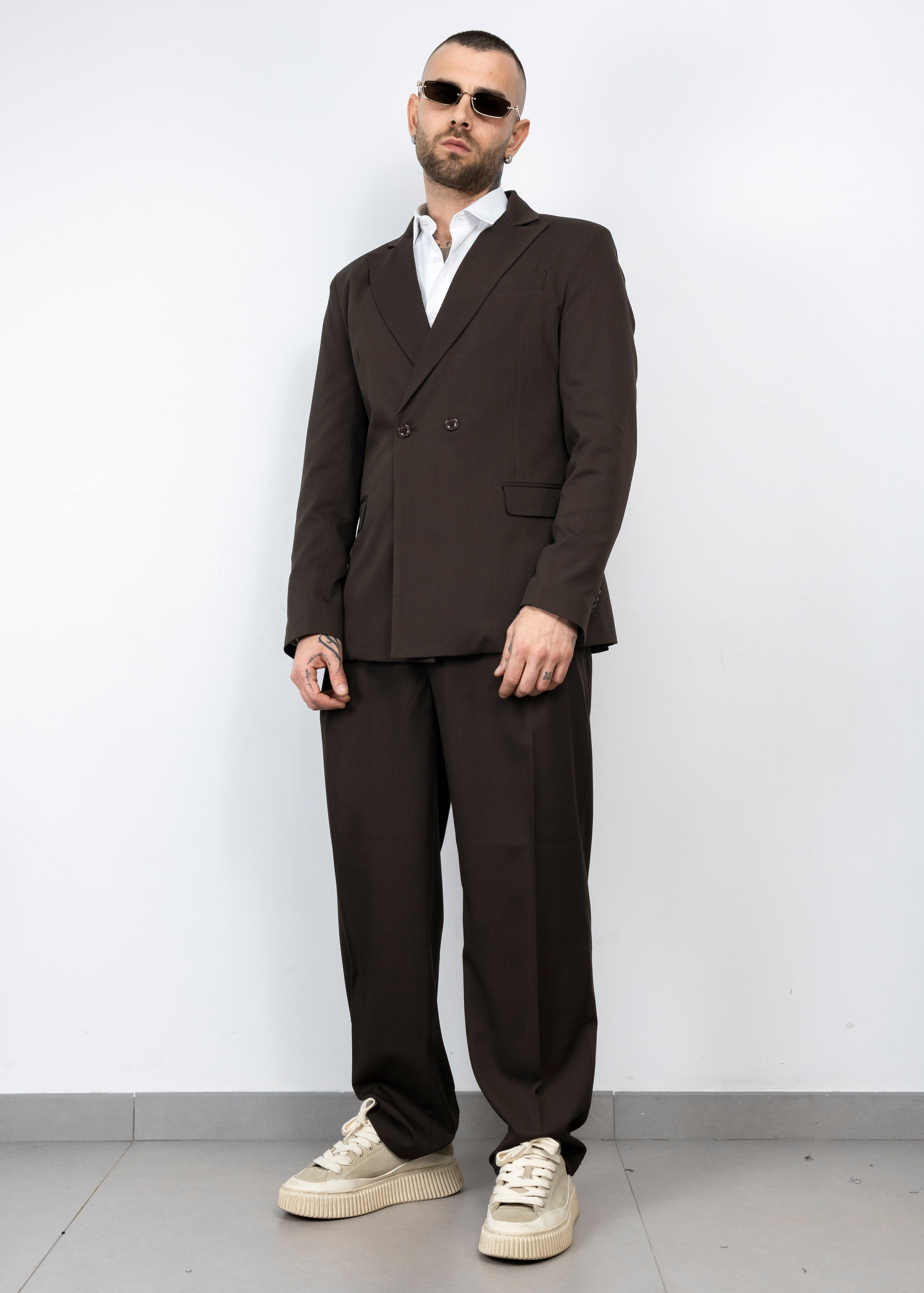 Abito  elegante due bottoni