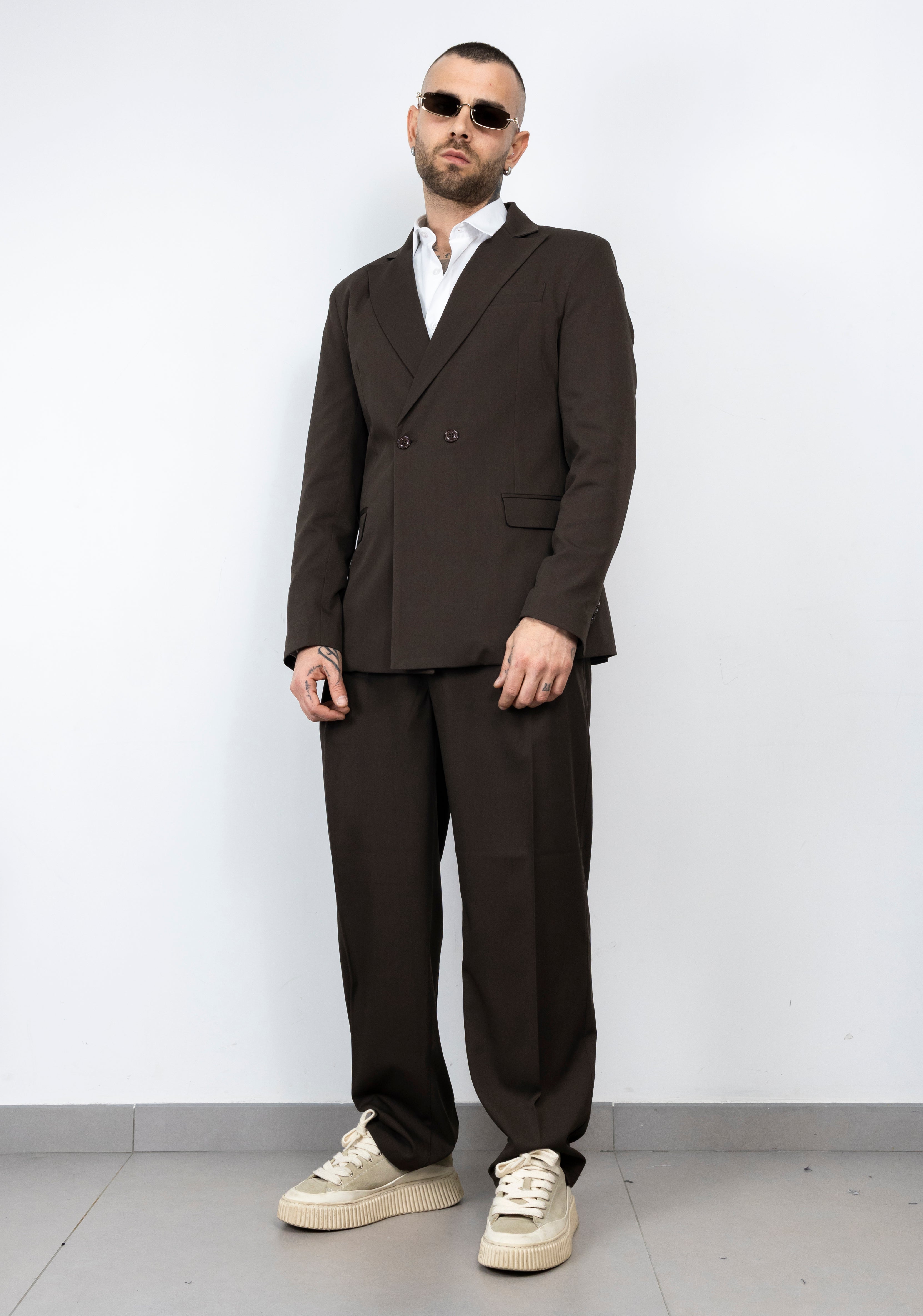 Abito  elegante due bottoni