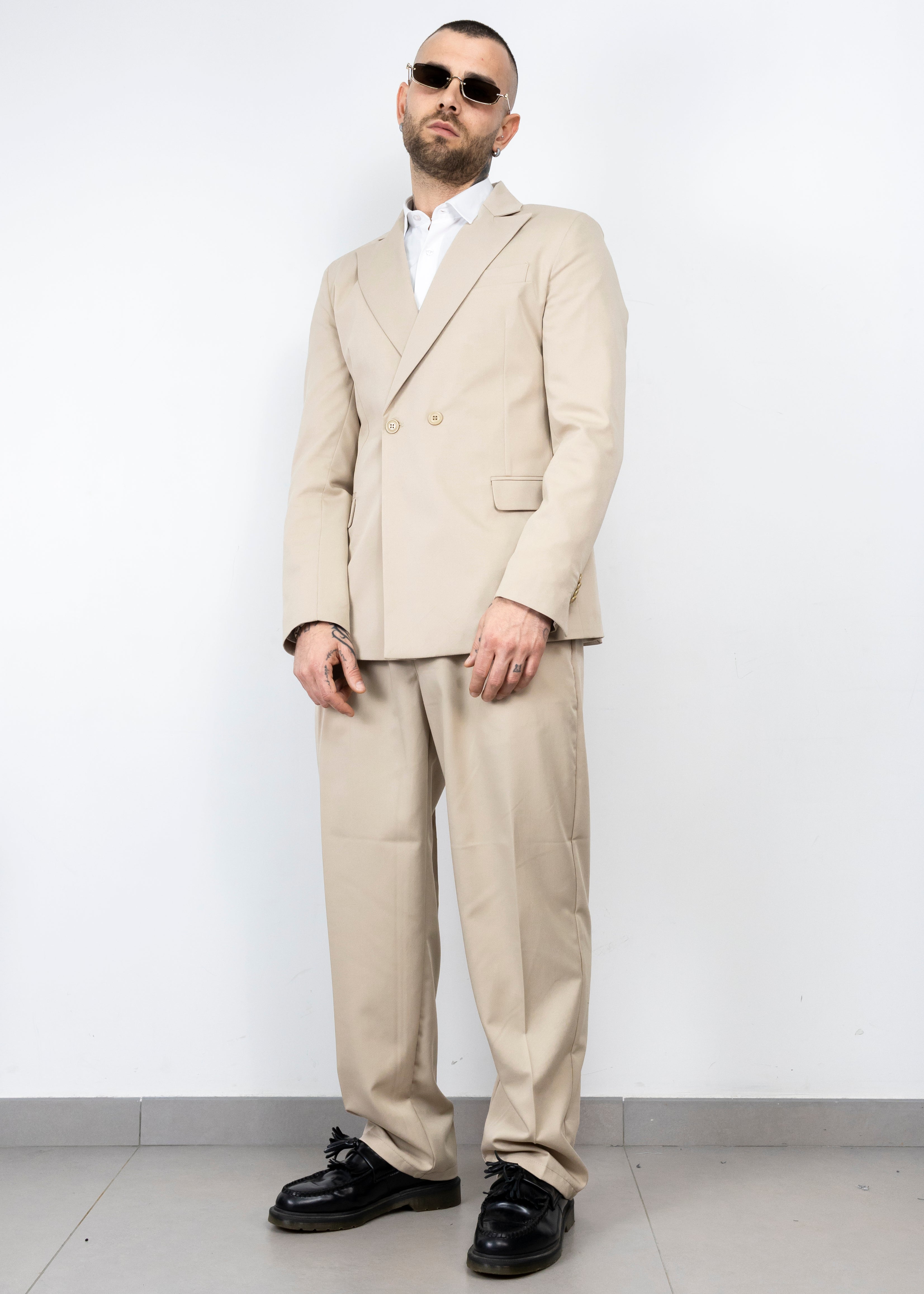 Abito  elegante due bottoni