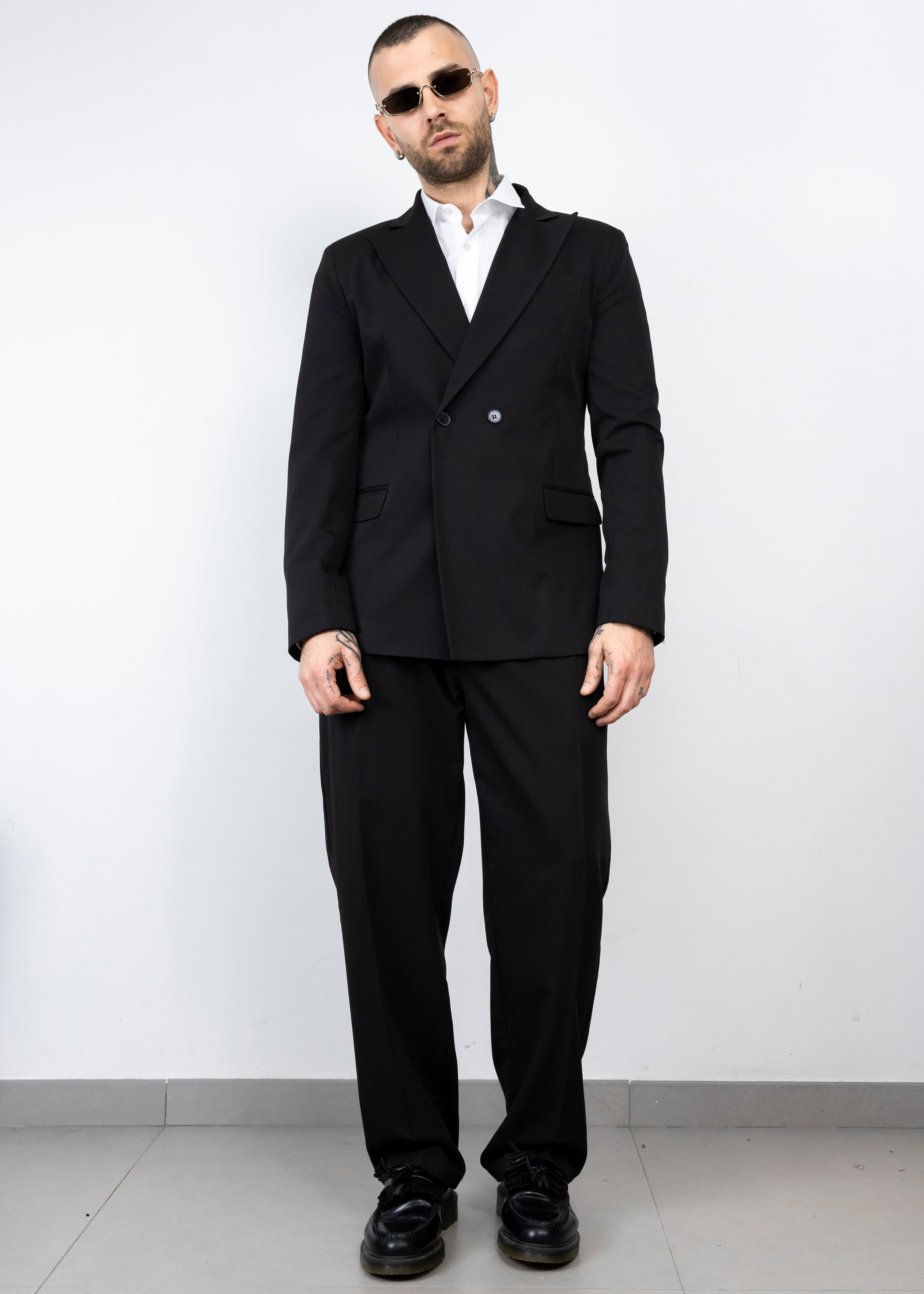 Abito  elegante due bottoni